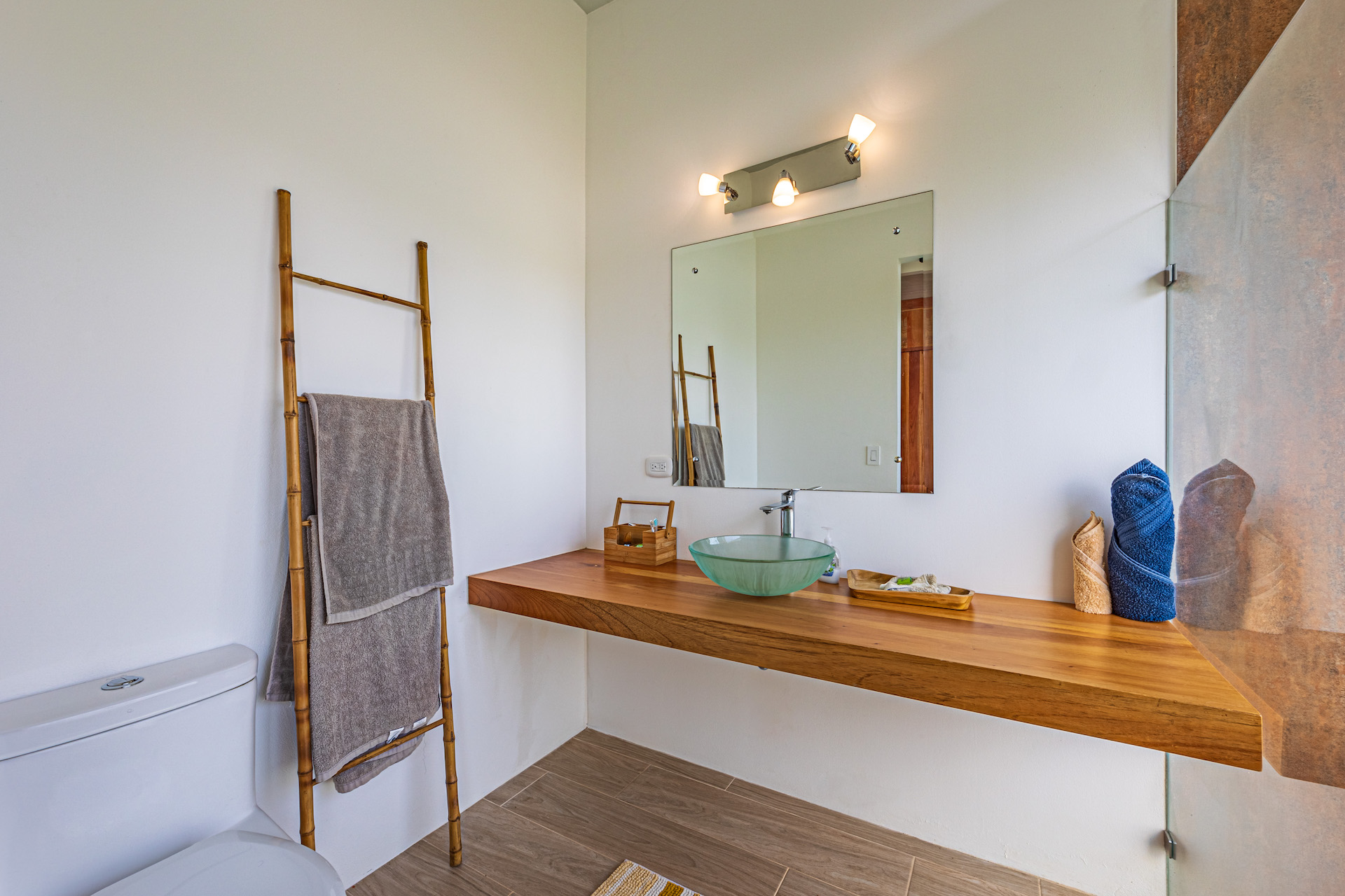 3 bed Single Family Homes For Sale in Ojochal, Puntarenas - thumb 30