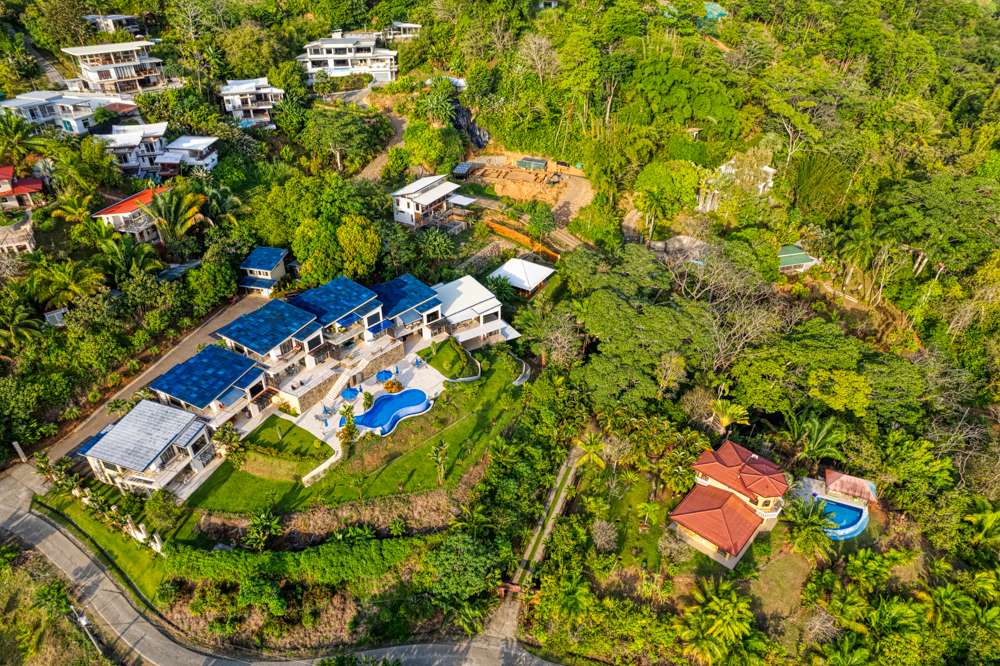 4 bed Single Family Homes For Sale in Uvita, Puntarenas - thumb 6