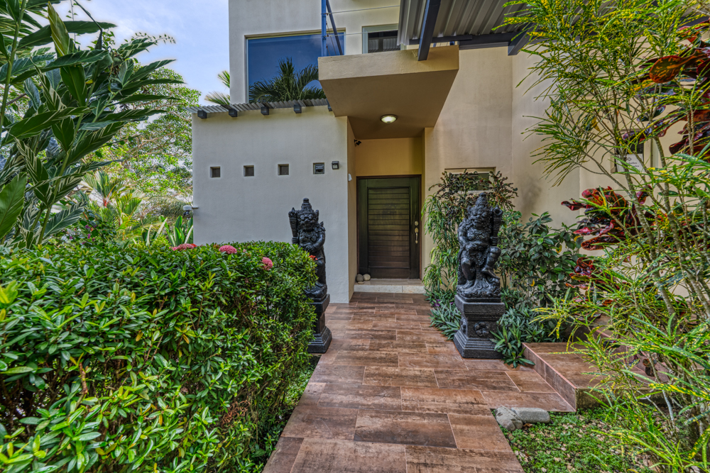 4 bed Single Family Homes For Sale in Uvita, Puntarenas - thumb 24