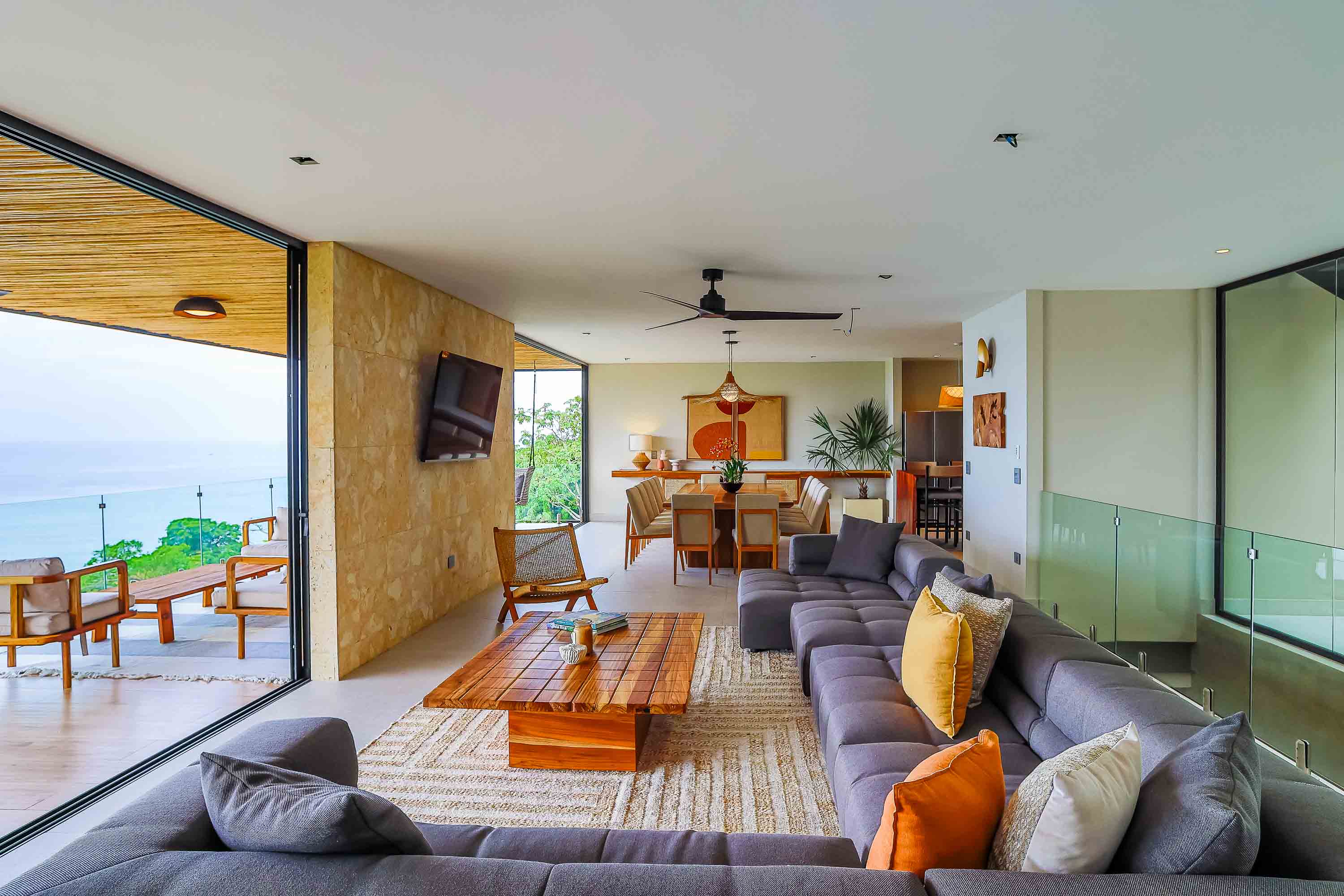 6 bed Single Family Homes For Sale in Manuel Antonio, Puntarenas - thumb 18