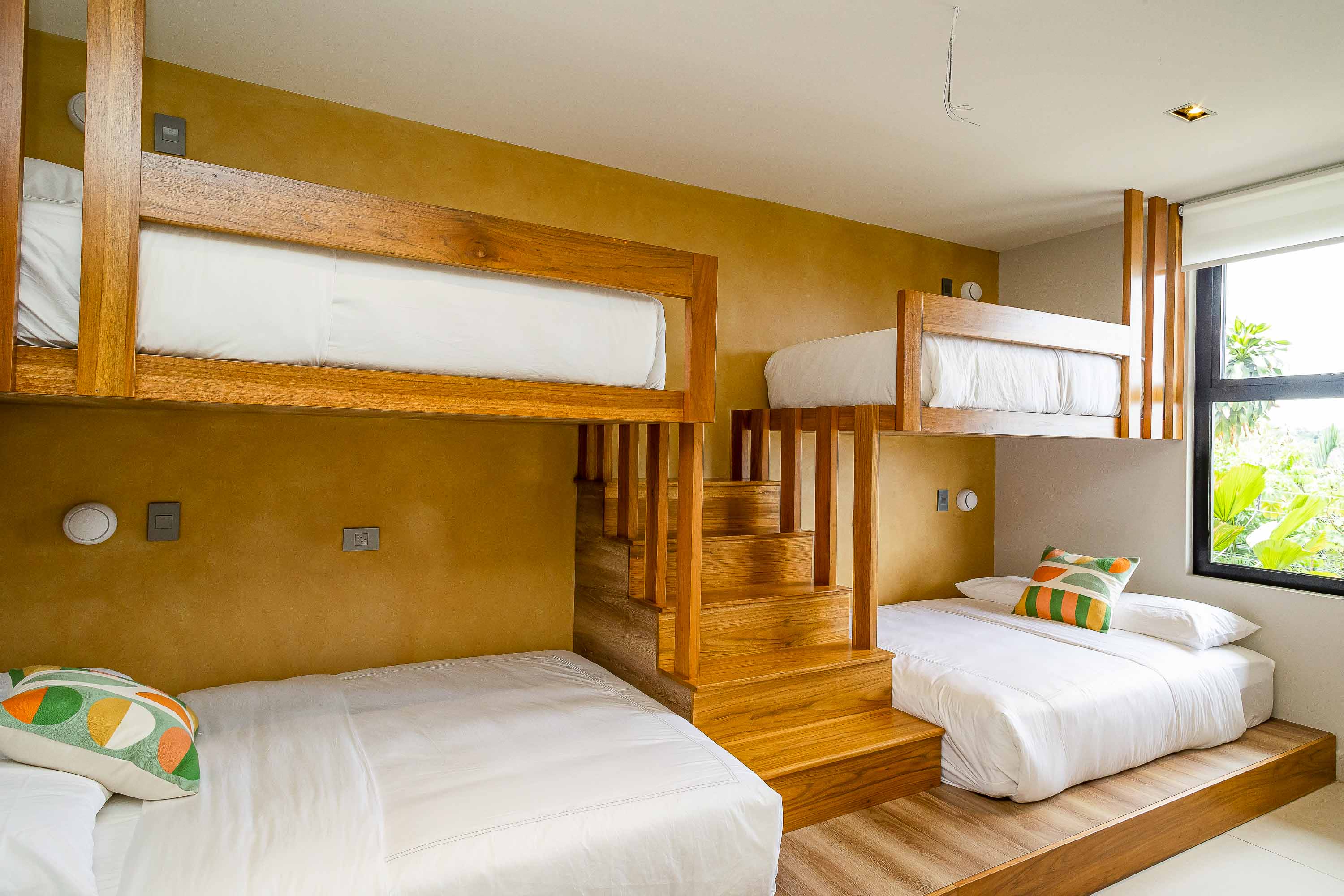 6 bed Single Family Homes For Sale in Manuel Antonio, Puntarenas - thumb 24