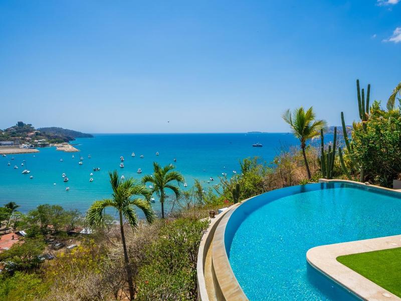7 bed Single Family Homes For Sale in Playa Flamingo, Guanacaste - 1