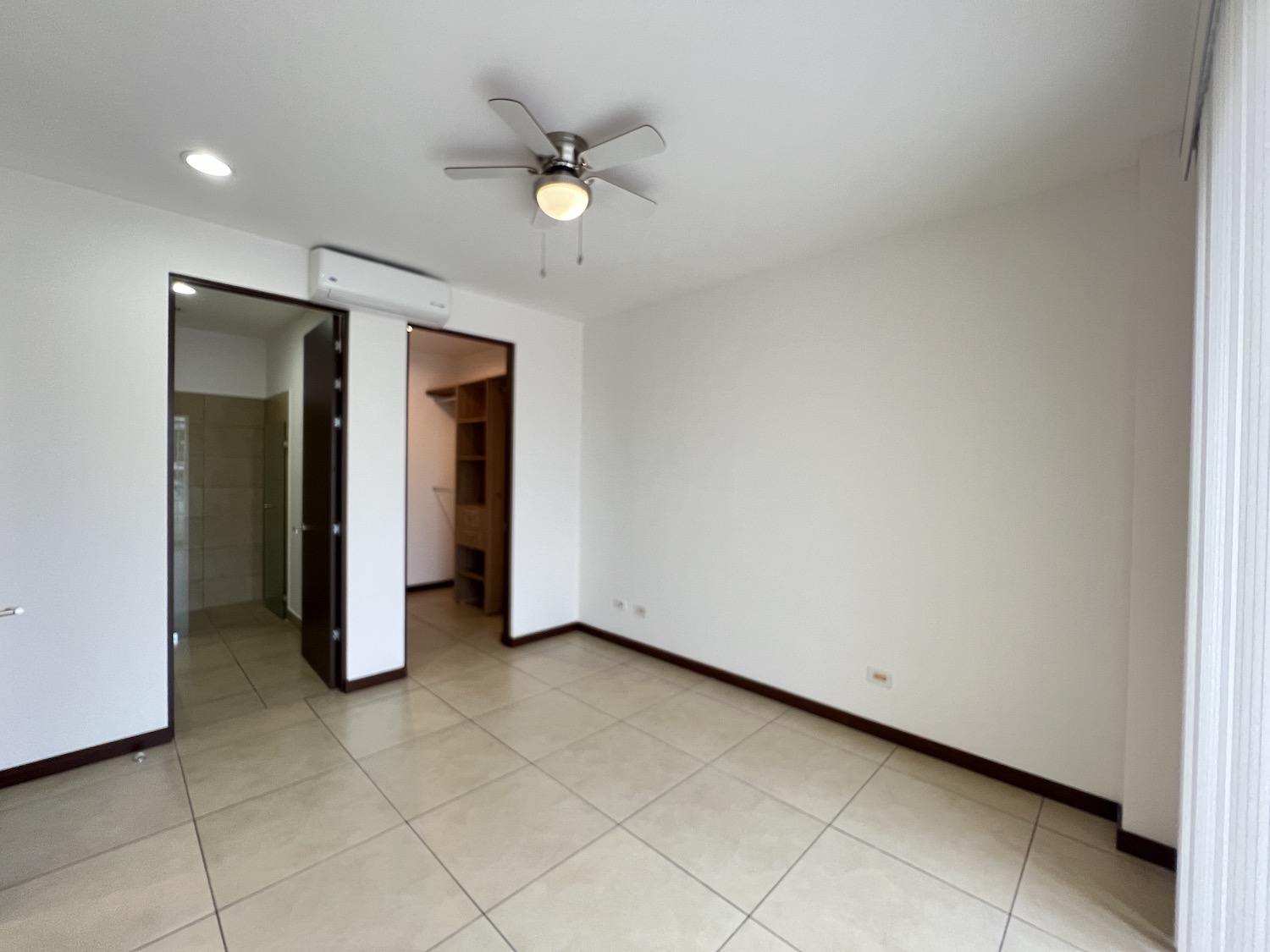 1 bed Apartment For Sale in Escazu, San Jose - thumb 11