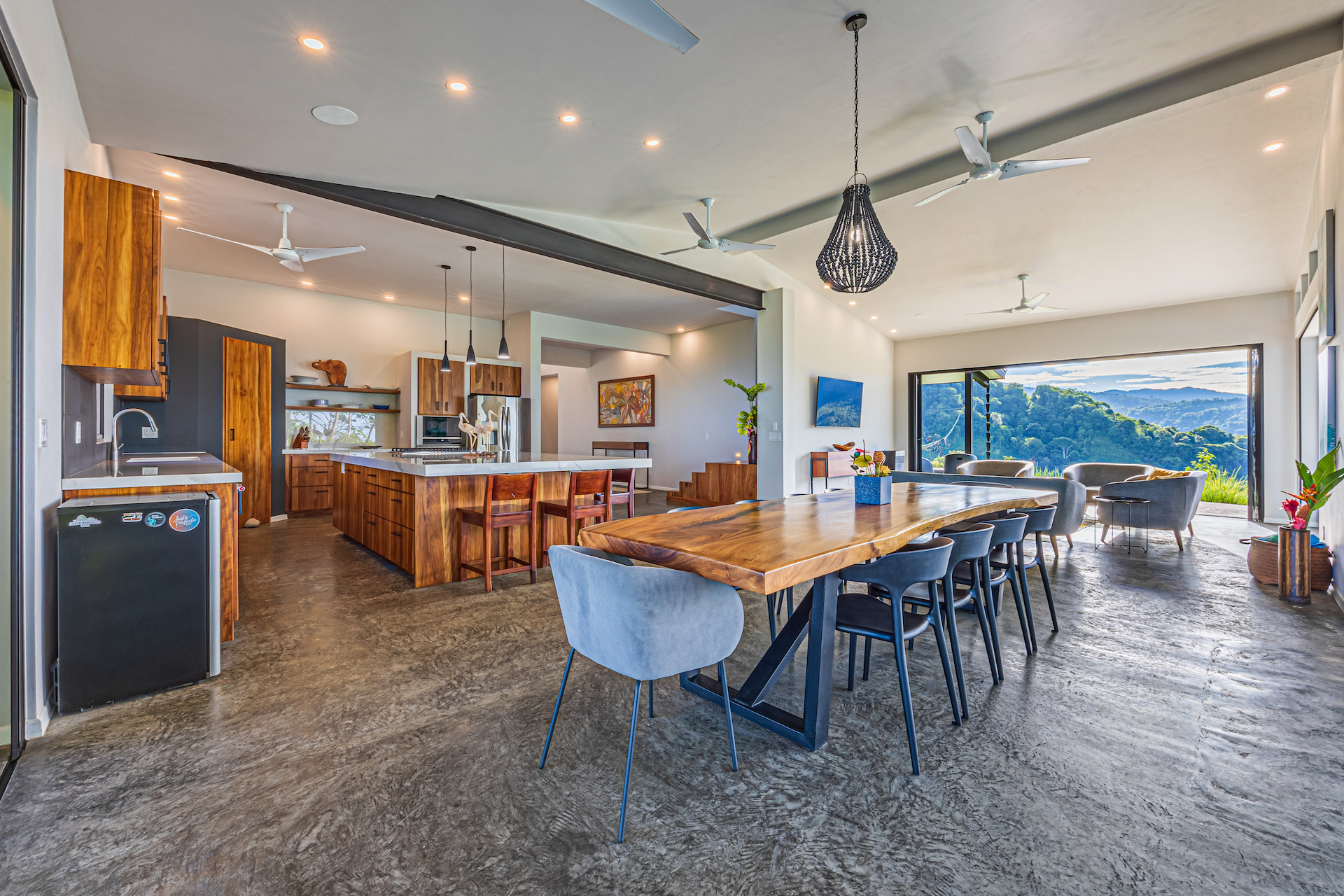 4 bed Single Family Homes For Sale in Savegre, Puntarenas - thumb 14