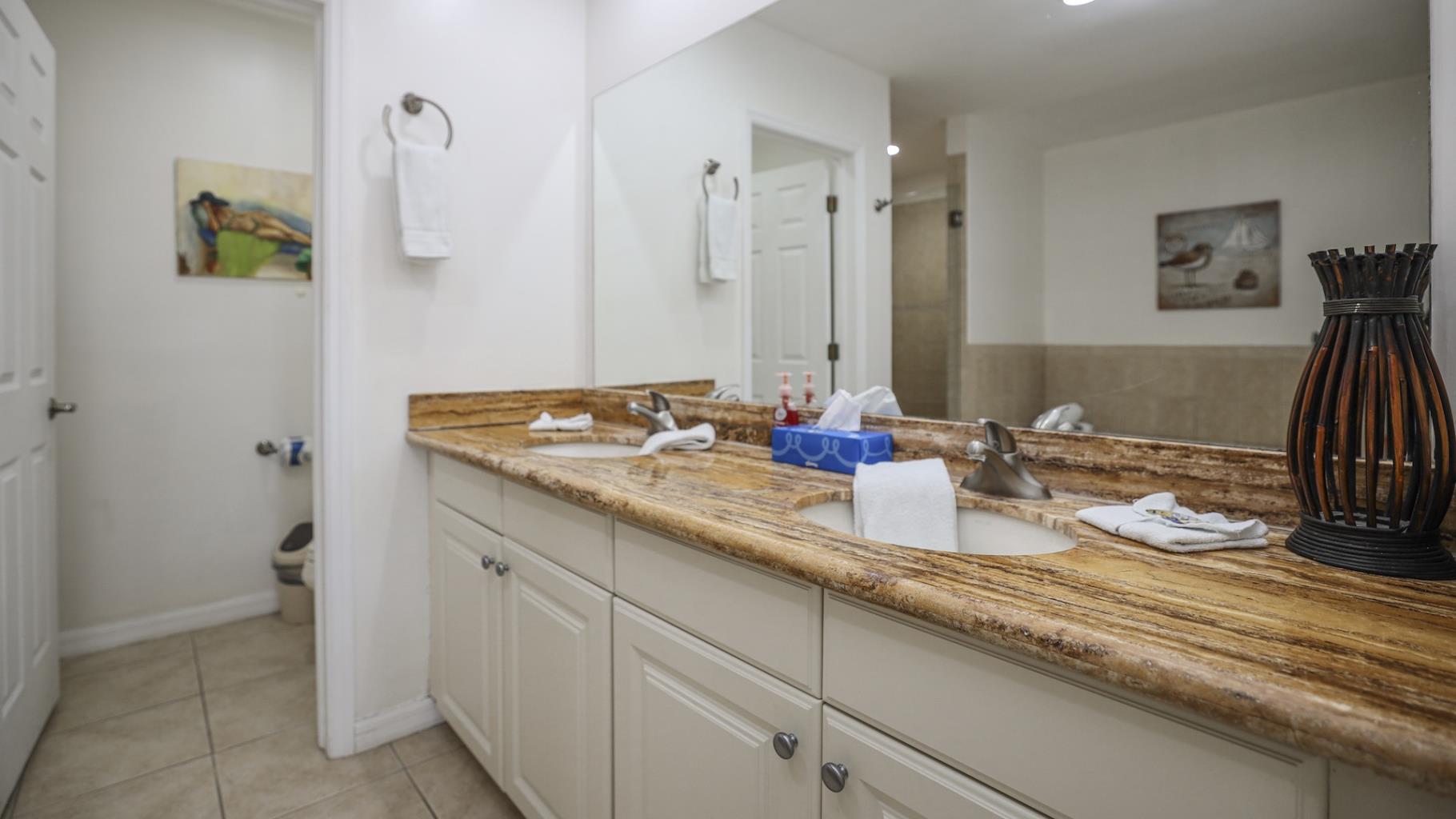 2 bed Condo For Sale in Playas Del Coco, Guanacaste - thumb 11