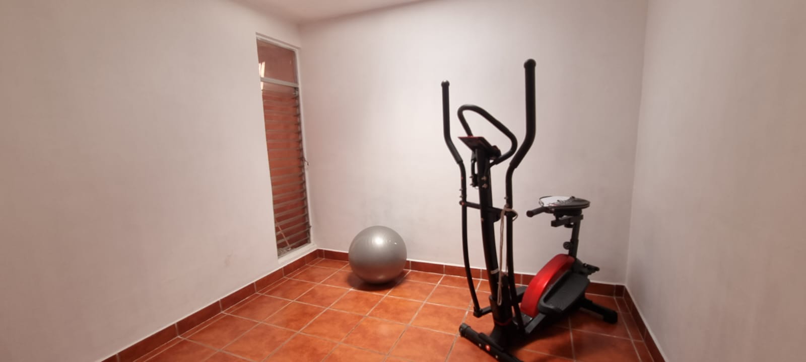 4 bed Single Family Homes For Sale in San Jose, San Jose - thumb 18