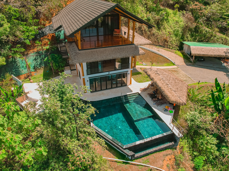 4 bed Single Family Homes For Sale in Dominical, Puntarenas - 1