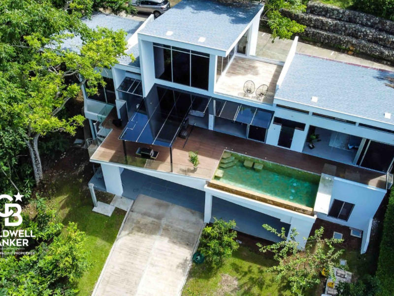 6 bed Single Family Homes For Sale in Jaco, Puntarenas - 1