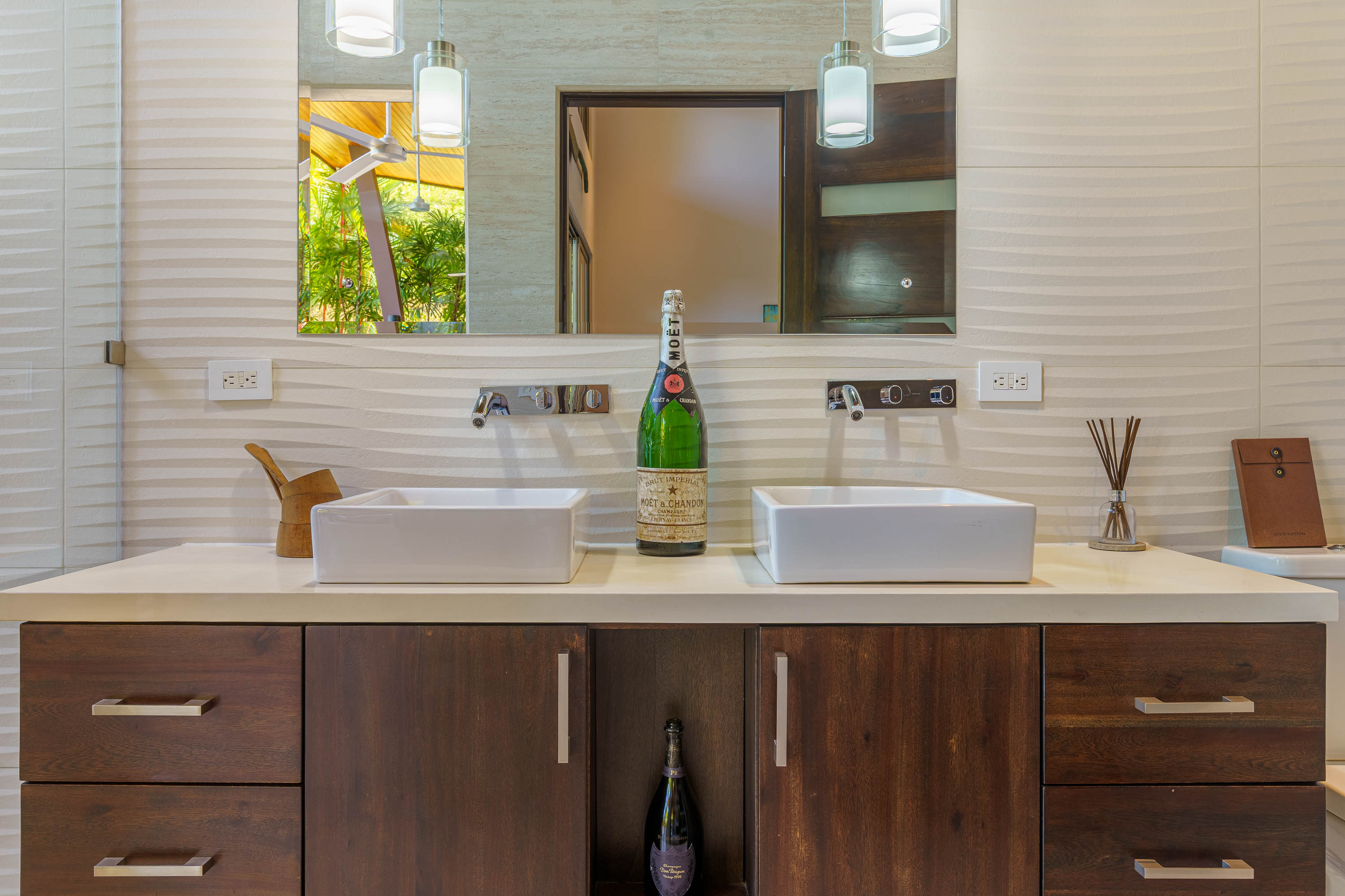 4 bed Single Family Homes For Sale in Uvita, Puntarenas - thumb 25