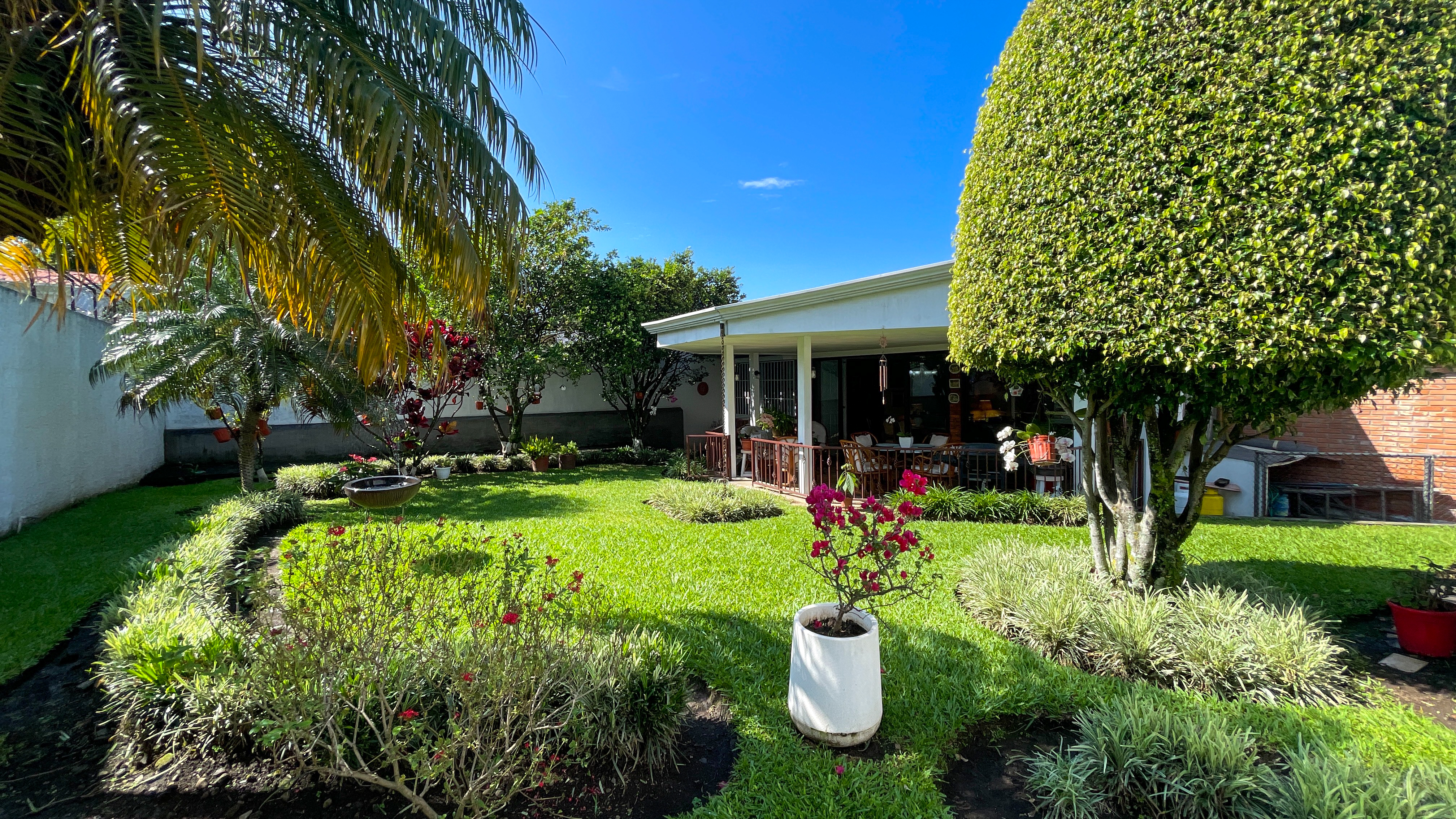 4 bed Single Family Homes For Sale in Escazu, San Jose - thumb 17