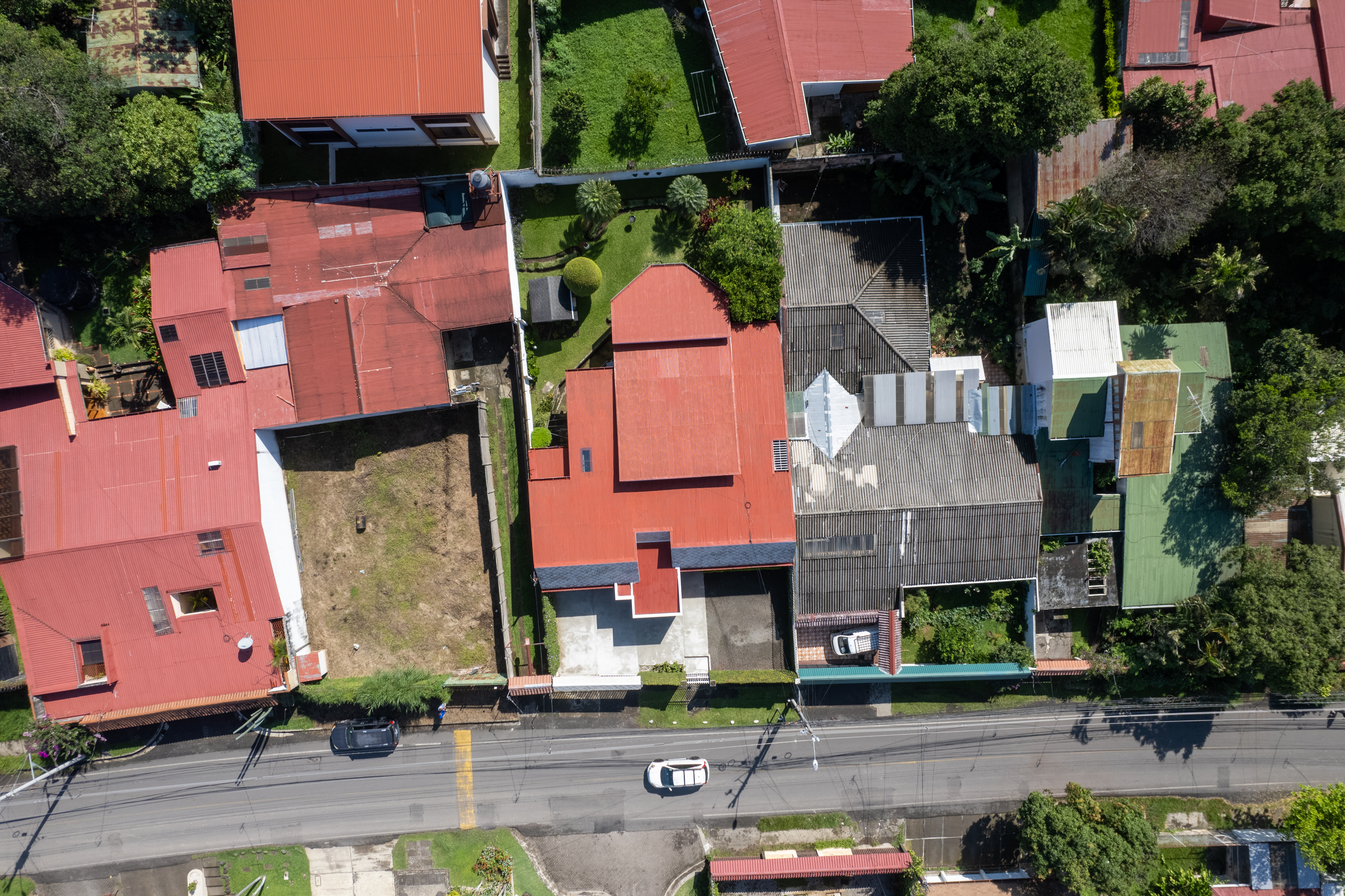 4 bed Single Family Homes For Sale in Escazu, San Jose - thumb 6