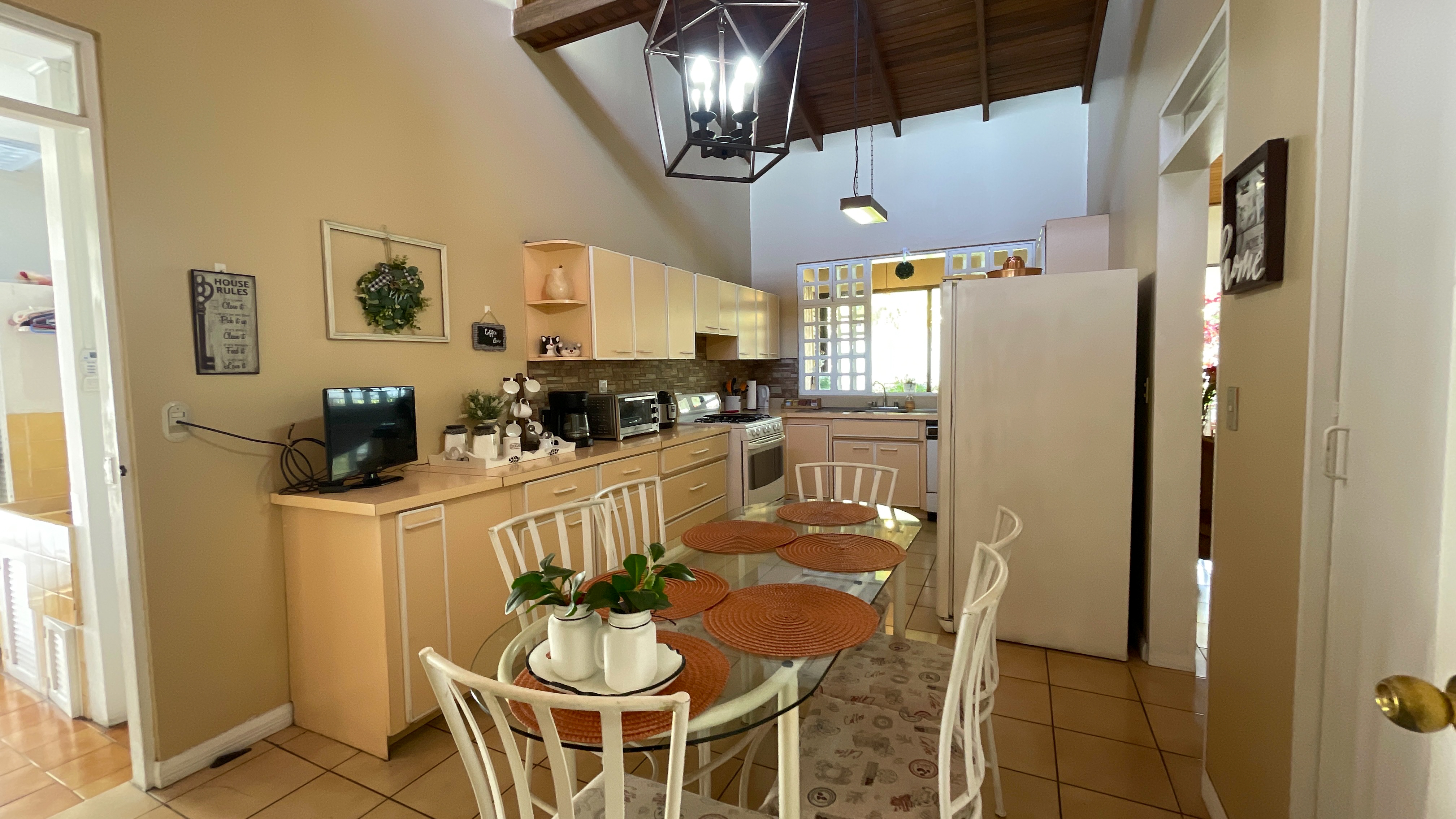 4 bed Single Family Homes For Sale in Escazu, San Jose - thumb 10