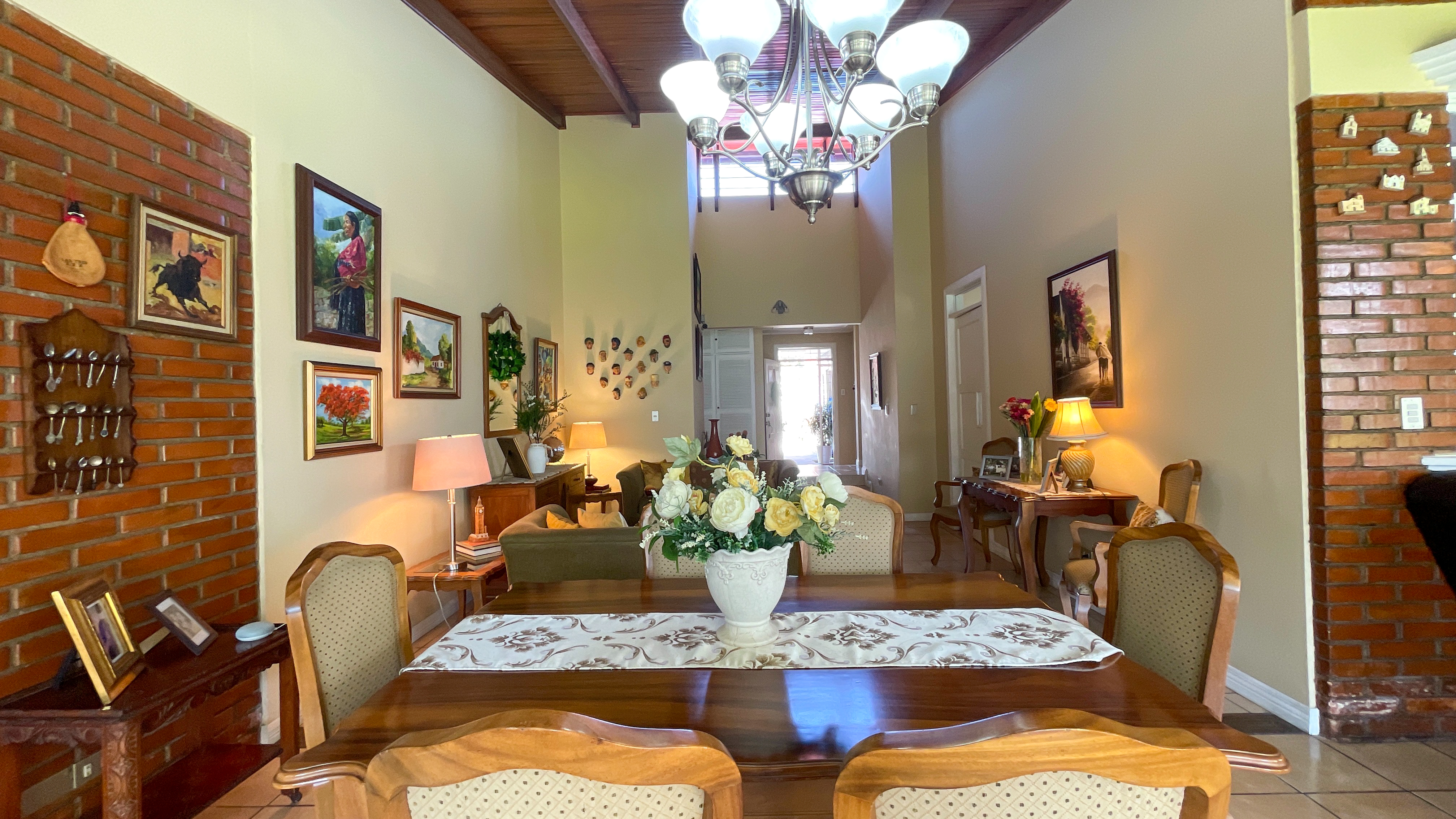 4 bed Single Family Homes For Sale in Escazu, San Jose - thumb 9