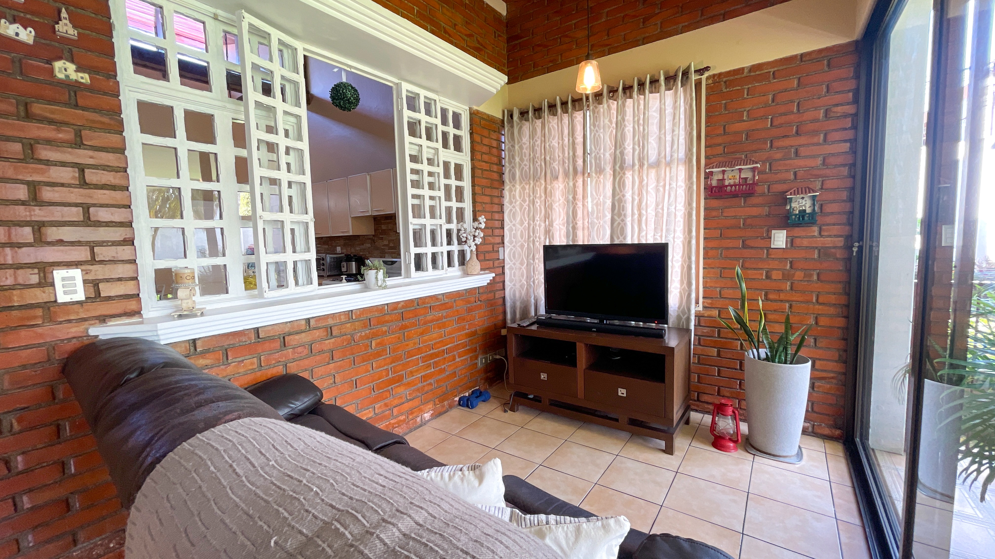 4 bed Single Family Homes For Sale in Escazu, San Jose - thumb 15