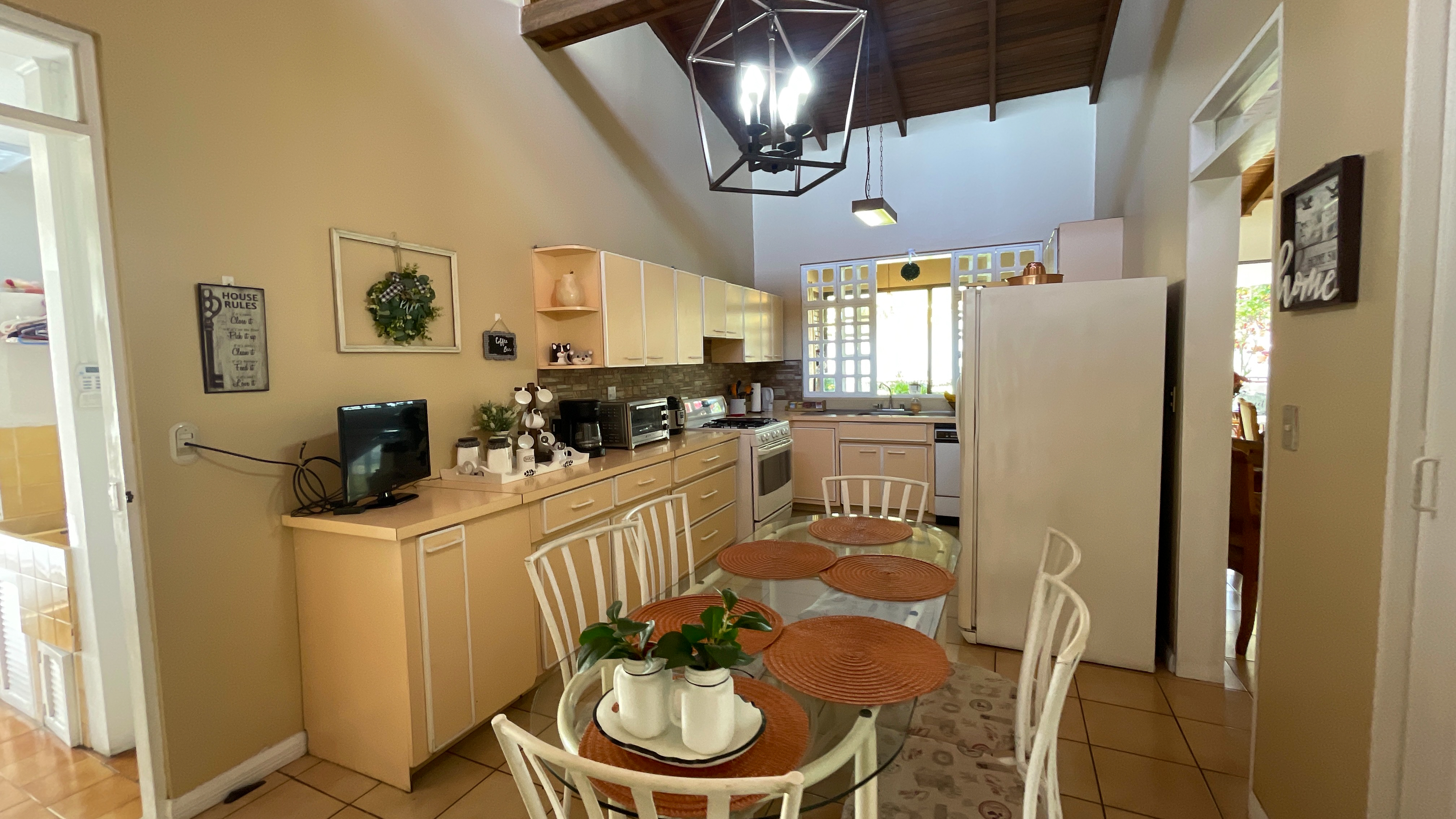 4 bed Single Family Homes For Sale in Escazu, San Jose - thumb 22