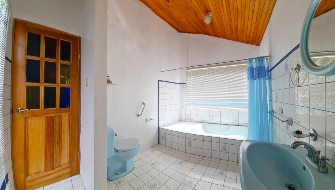 6 bed Single Family Homes For Sale in Coronado, San Jose - thumb 15