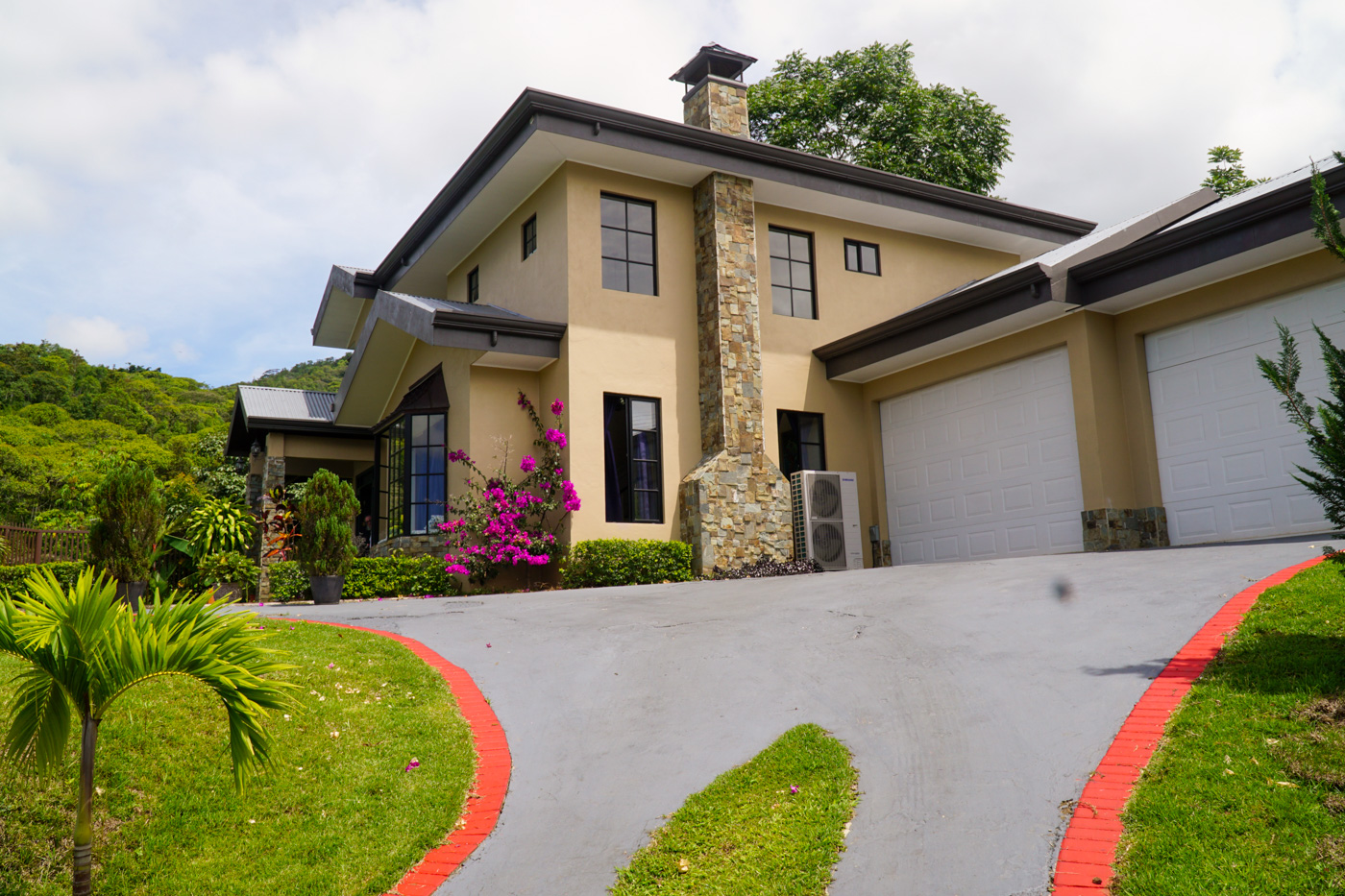 3 bed Single Family Homes For Sale in Perez Zeledon, San Jose - thumb 5