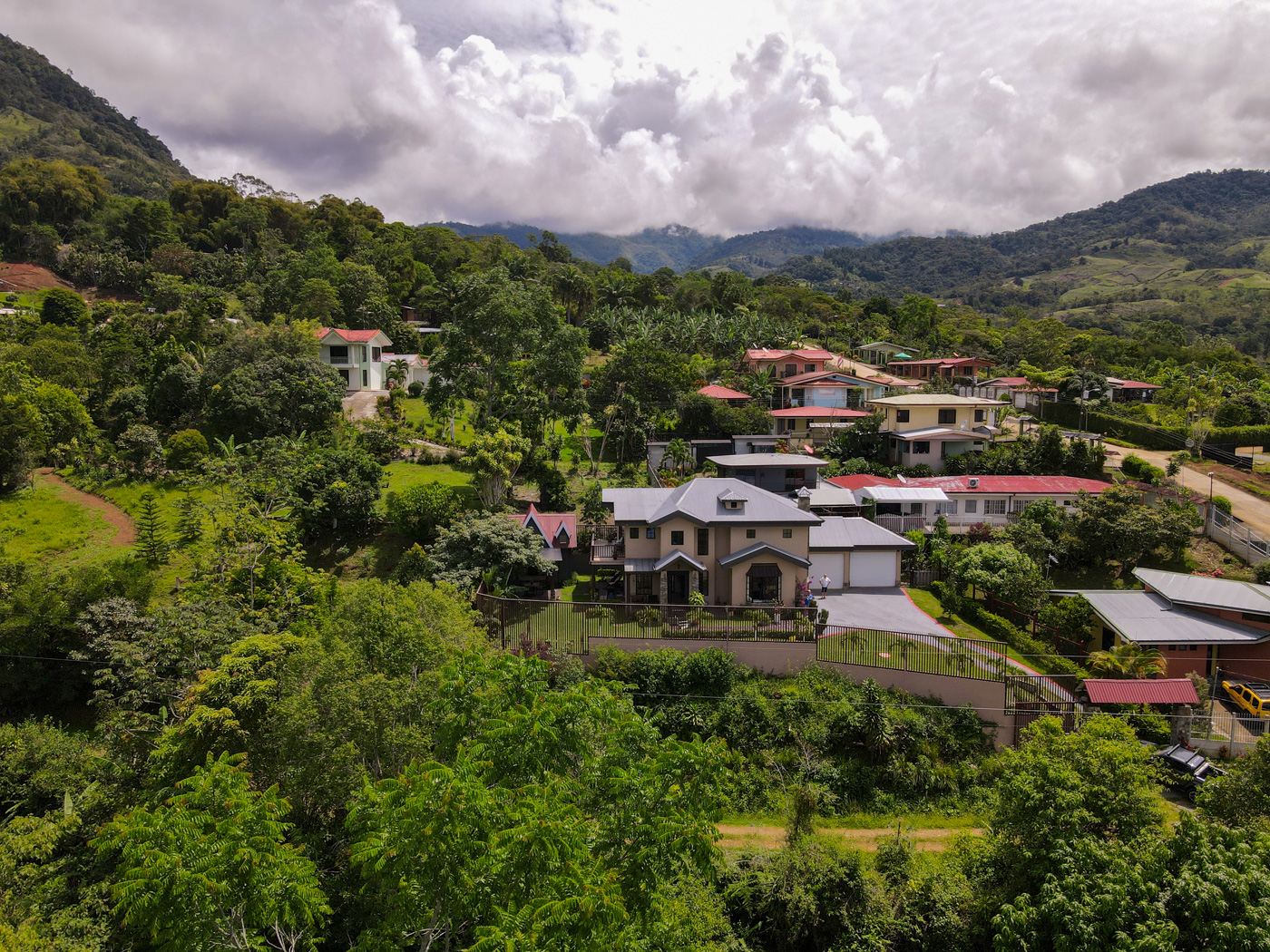 3 bed Single Family Homes For Sale in Perez Zeledon, San Jose - thumb 27