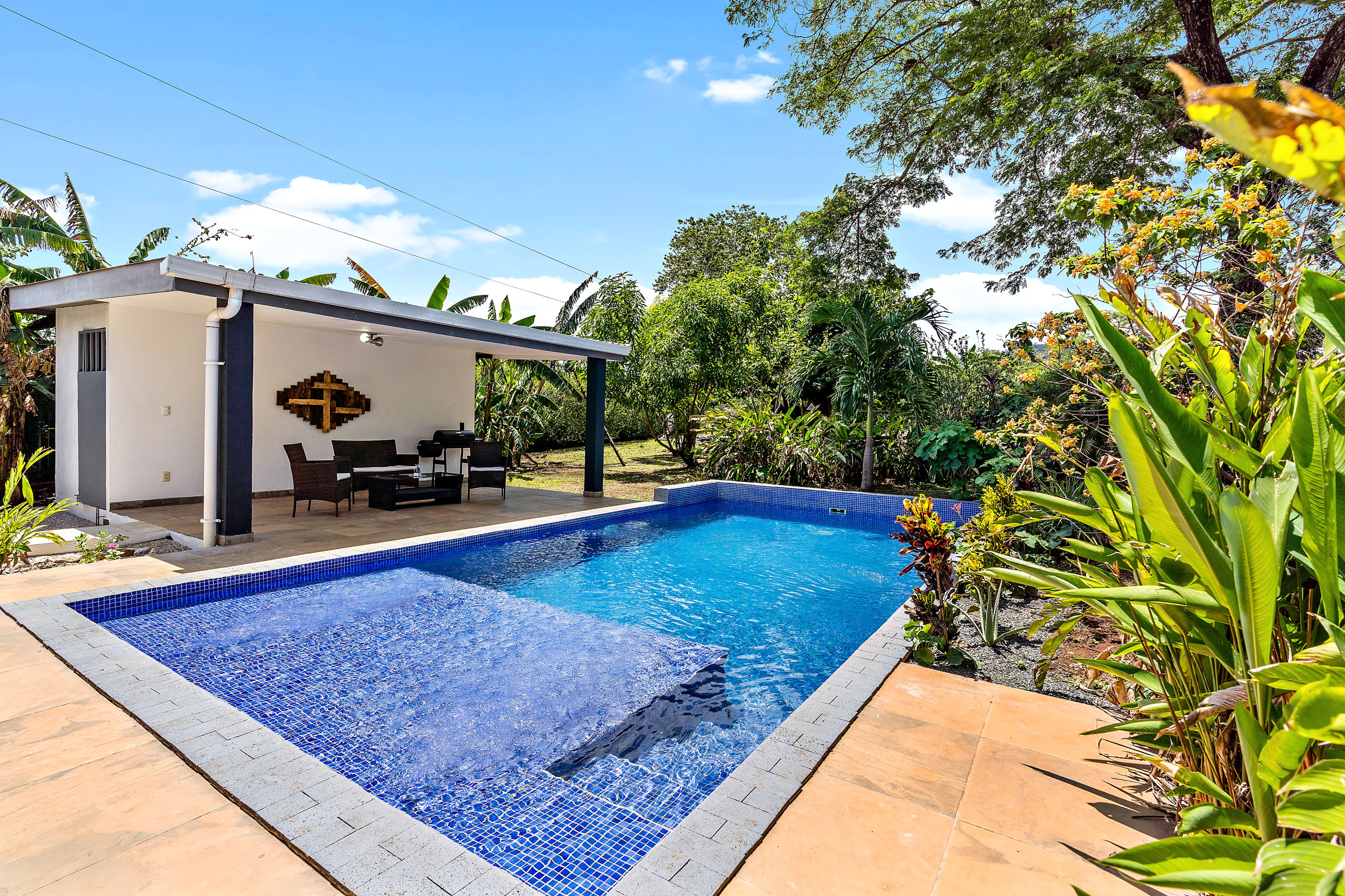9 bed Single Family Homes For Sale in Tamarindo, Guanacaste - thumb 1