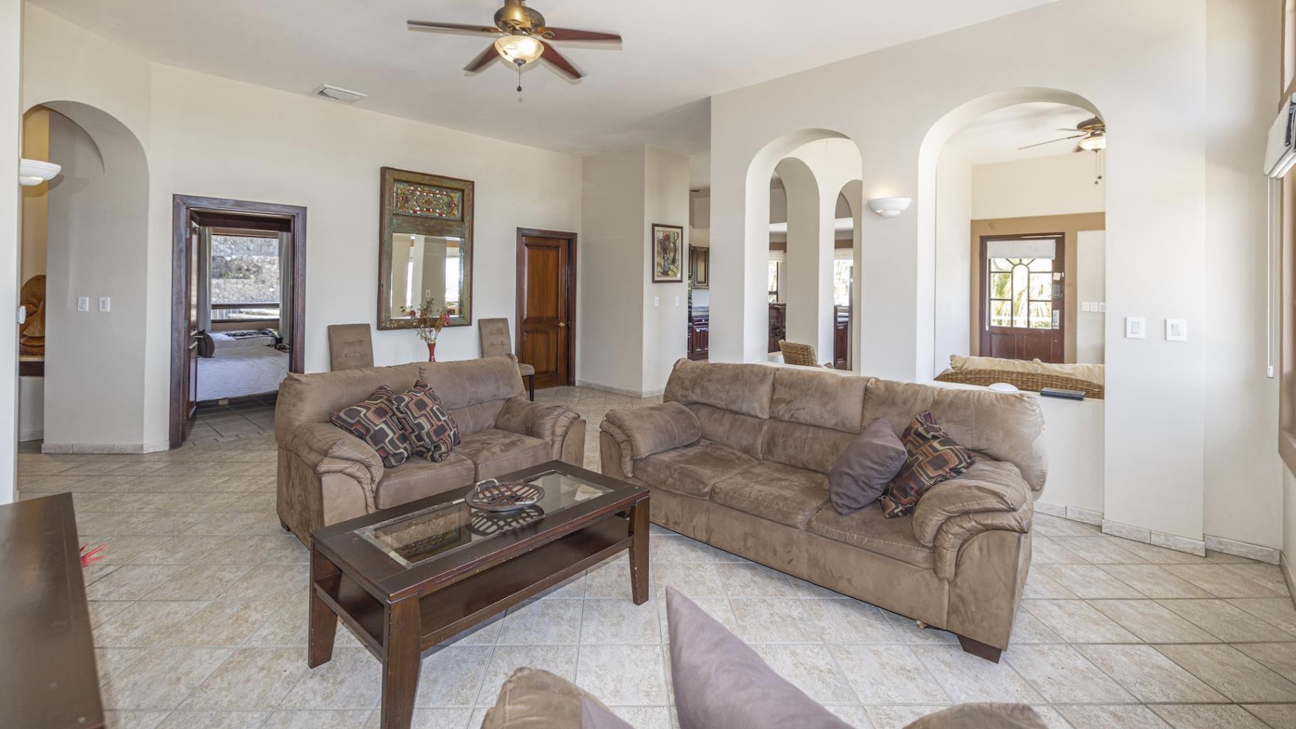 5 bed Single Family Homes For Sale in Ocotal, Guanacaste - thumb 17