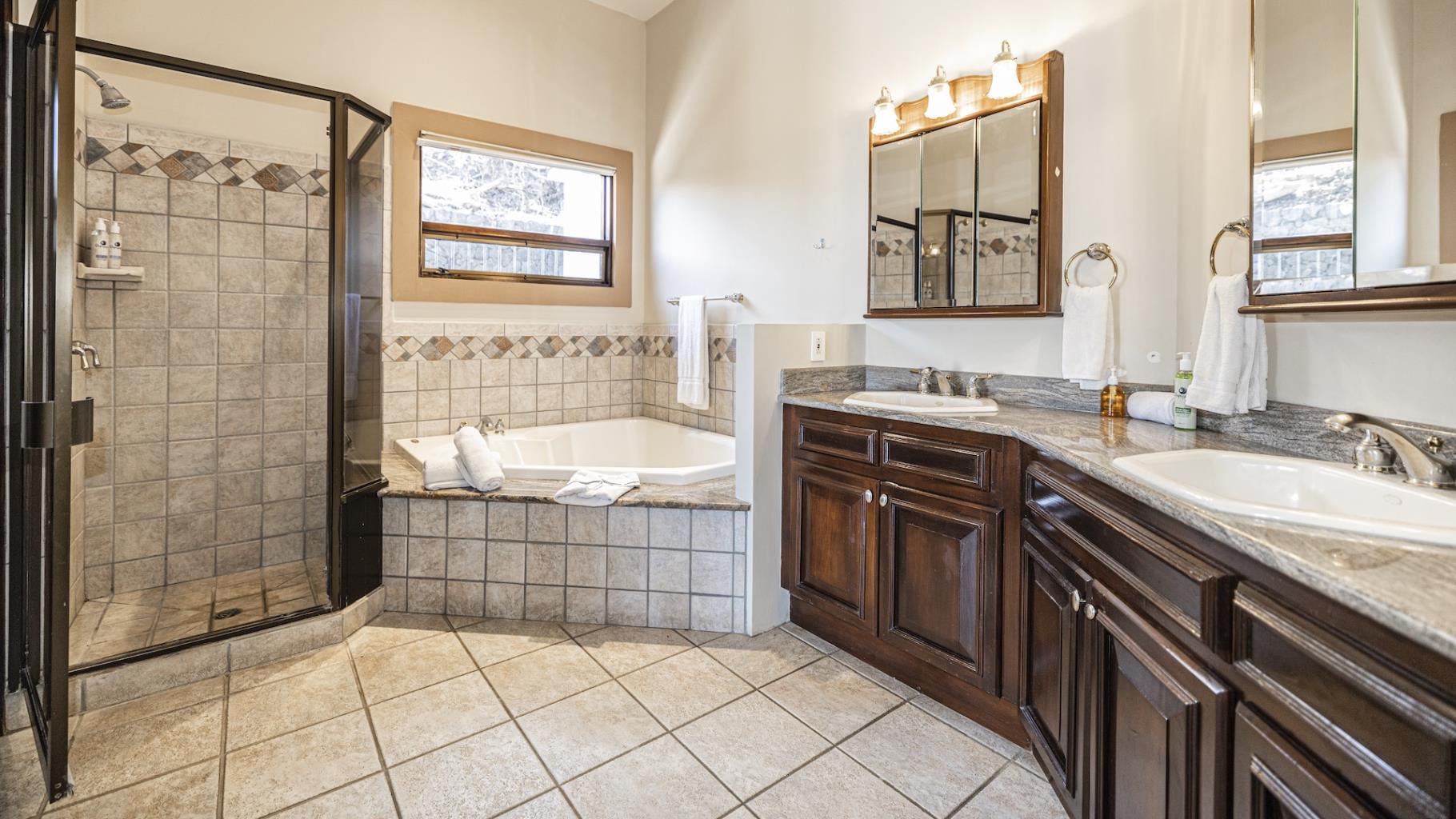 5 bed Single Family Homes For Sale in Ocotal, Guanacaste - thumb 21