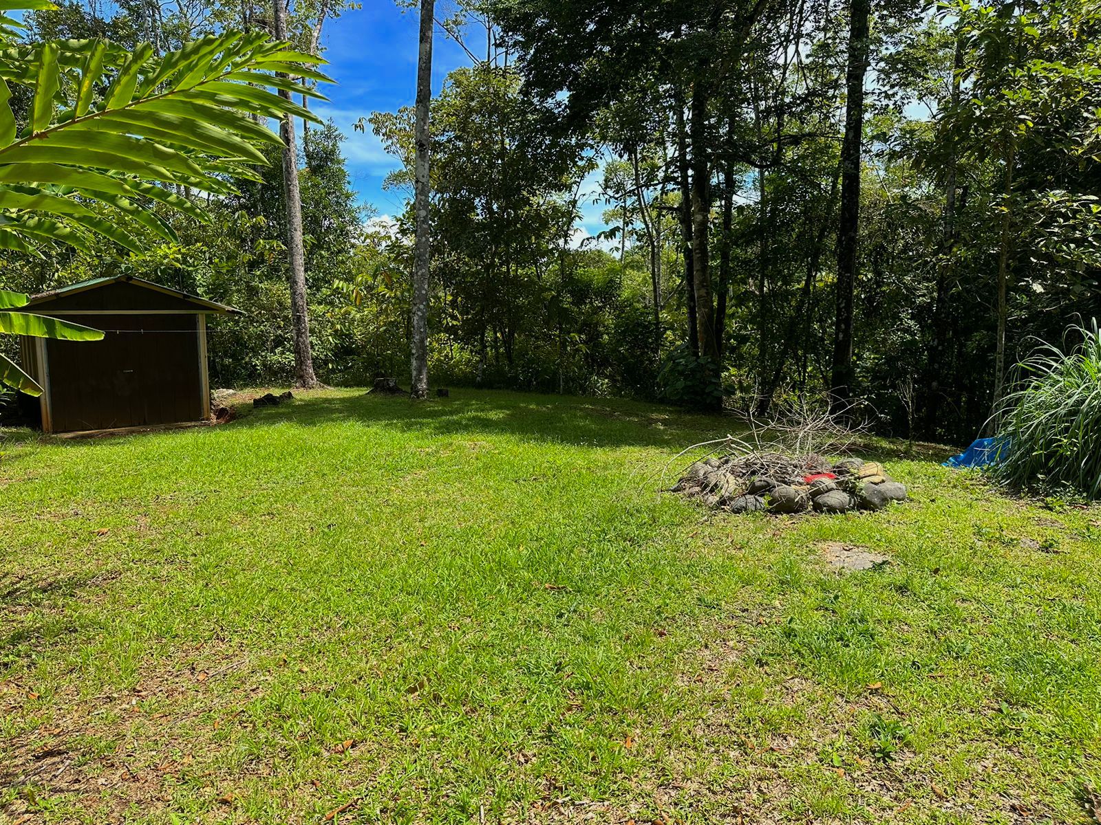 4 bed Single Family Homes For Sale in Dominical, Puntarenas - thumb 17