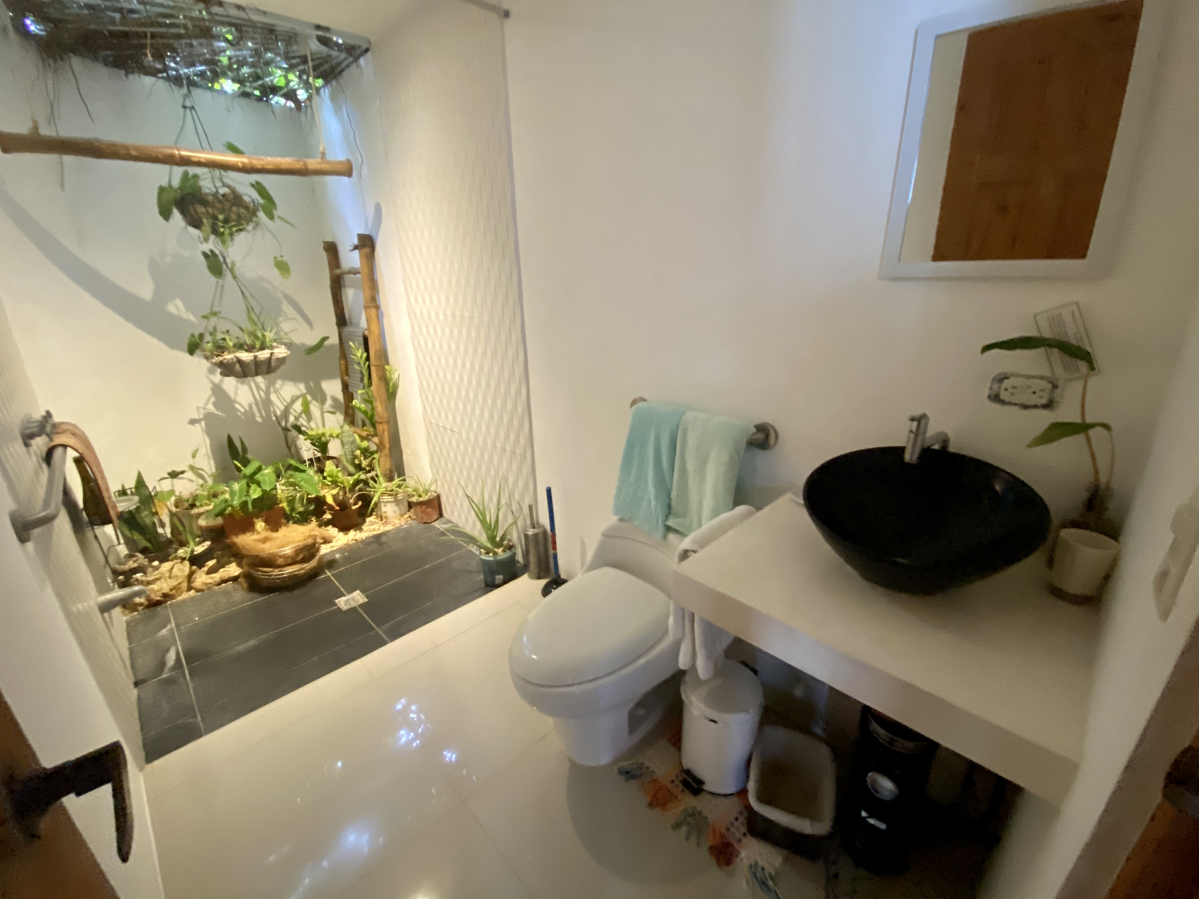 4 bed Single Family Homes For Sale in Santa Teresa, Puntarenas - thumb 12