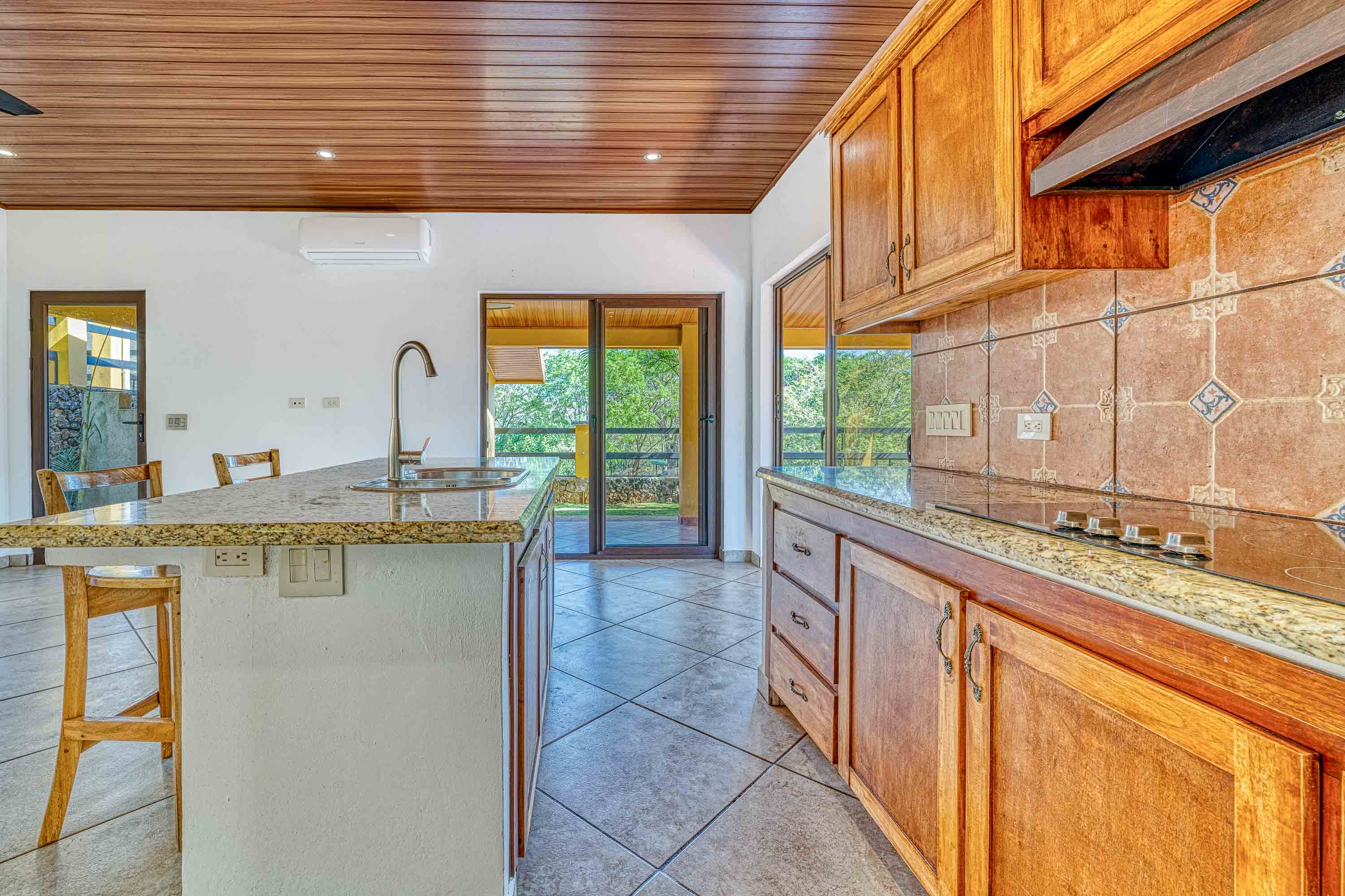 14 bed Single Family Homes For Sale in Tamarindo, Guanacaste - thumb 12