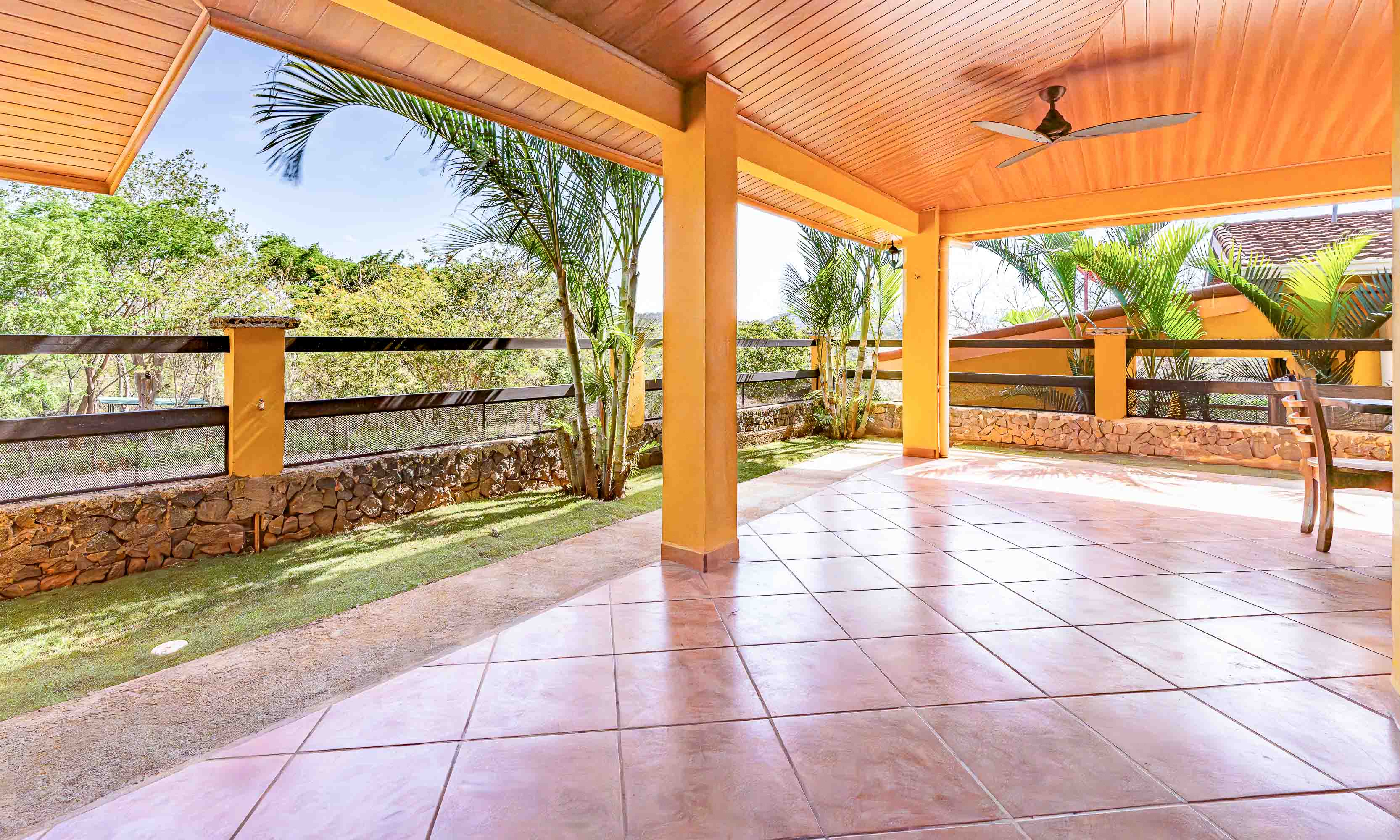 14 bed Single Family Homes For Sale in Tamarindo, Guanacaste - thumb 3