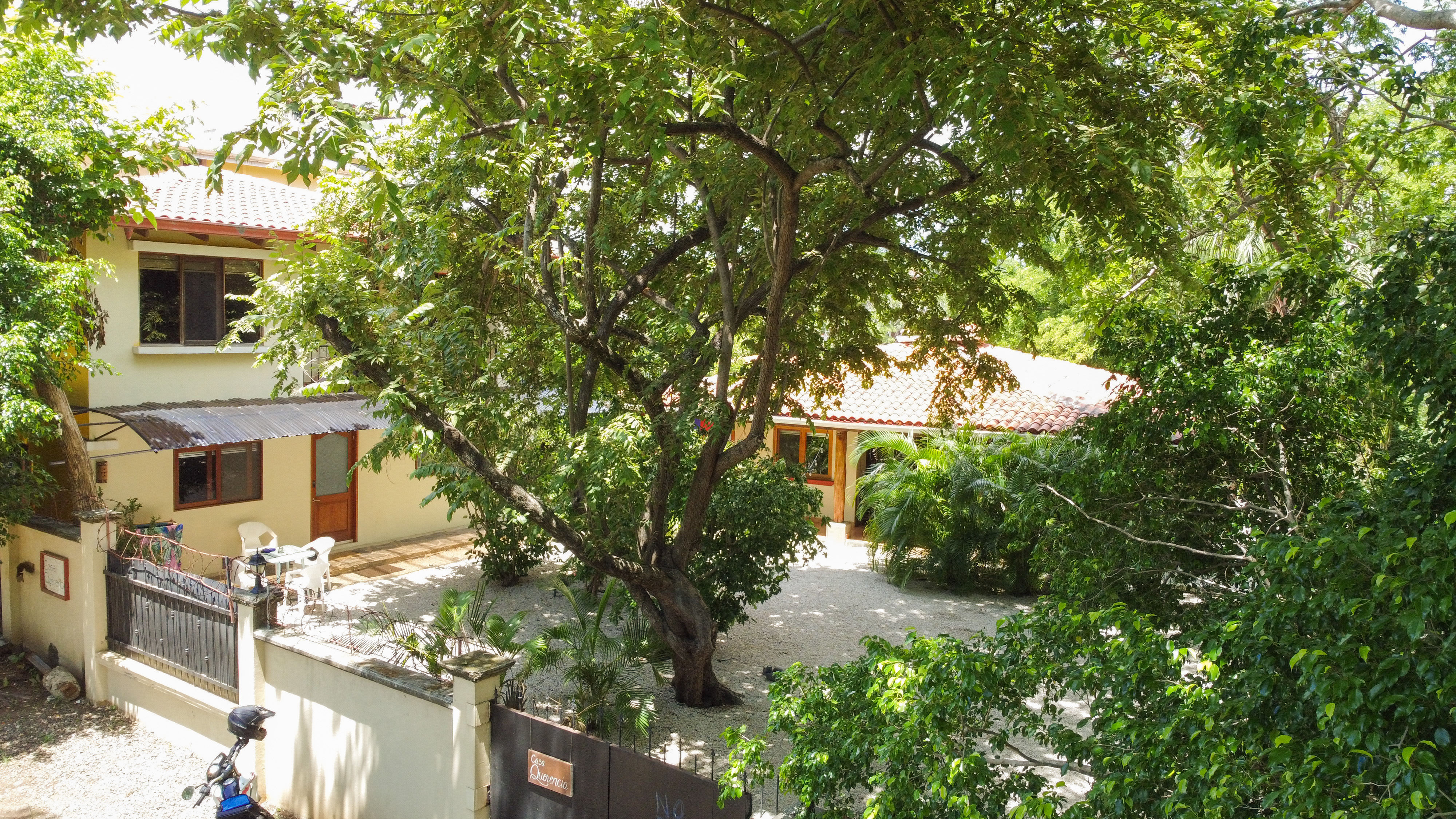 4 bed Single Family Homes For Sale in Tamarindo, Guanacaste - thumb 23