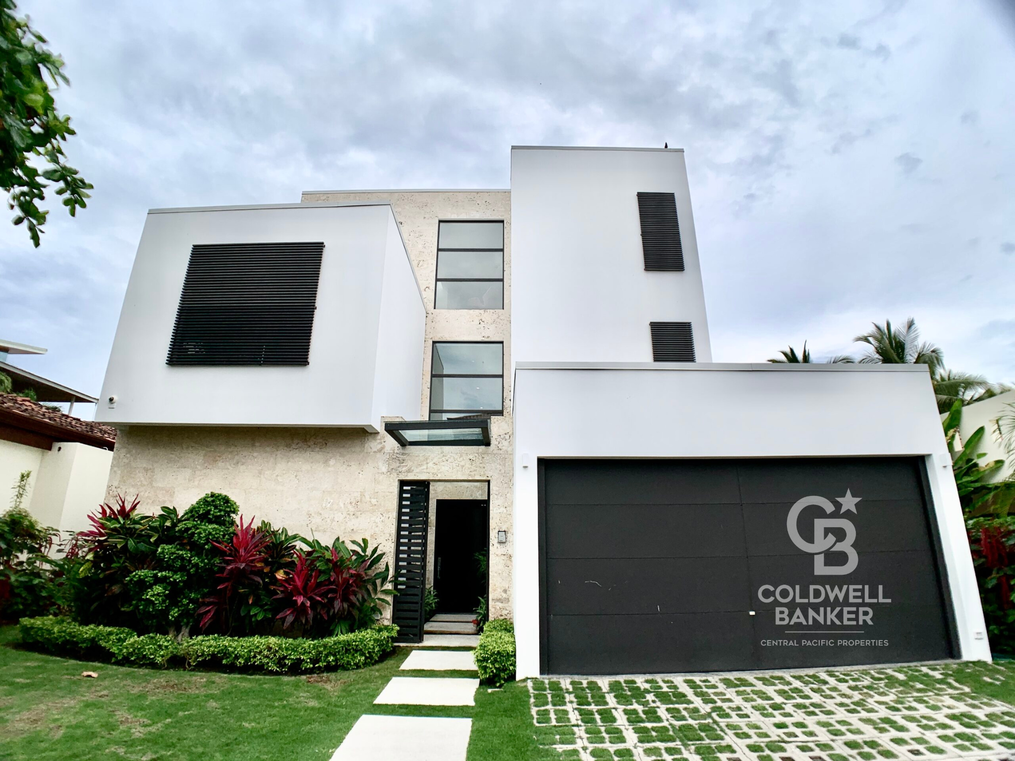 6 bed Single Family Homes For Sale in Jaco, Puntarenas - thumb 20