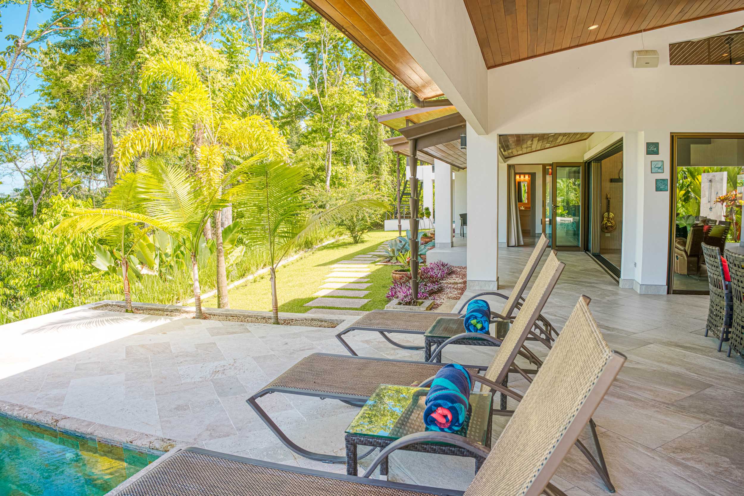 4 bed Single Family Homes For Sale in Uvita, Puntarenas - thumb 10