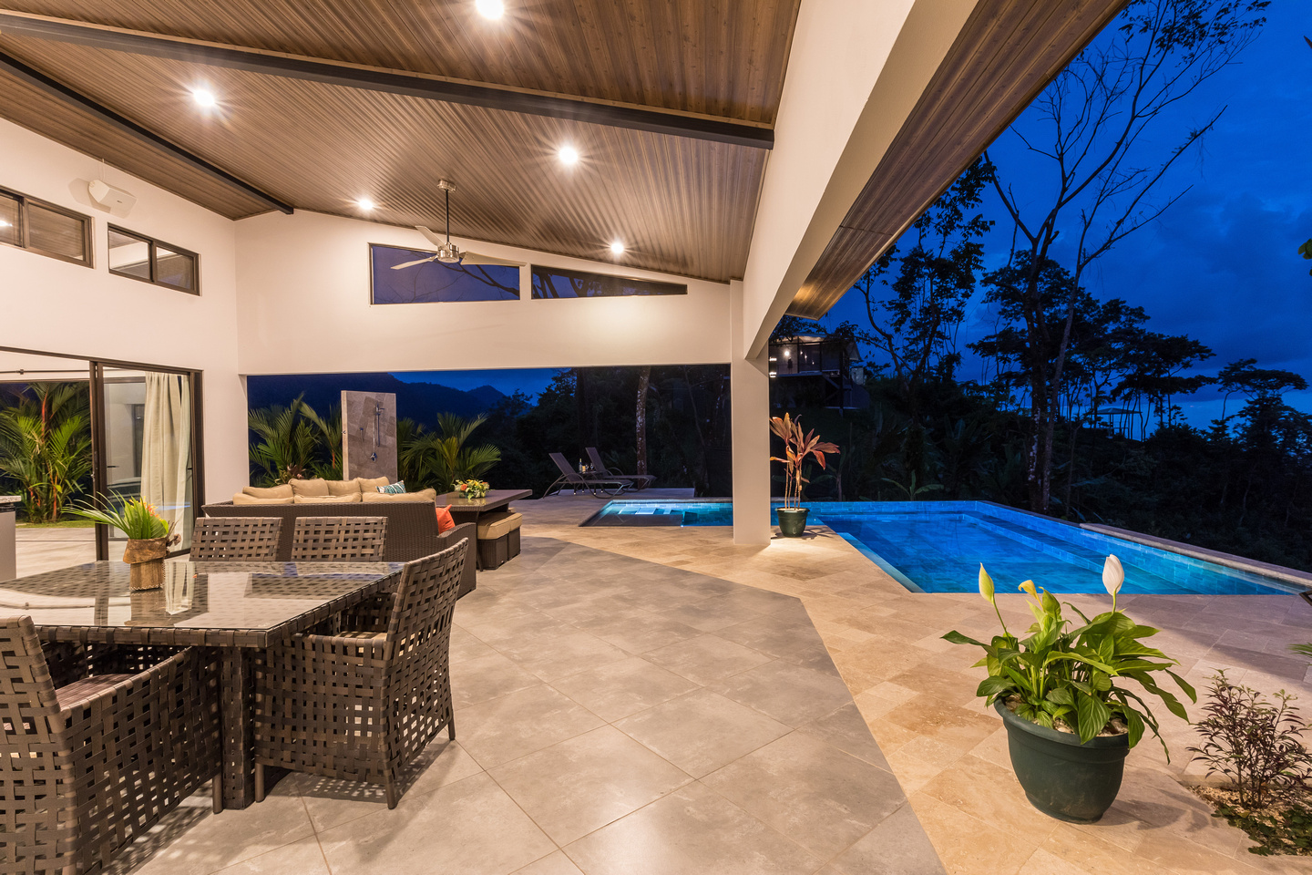 4 bed Single Family Homes For Sale in Uvita, Puntarenas - thumb 16