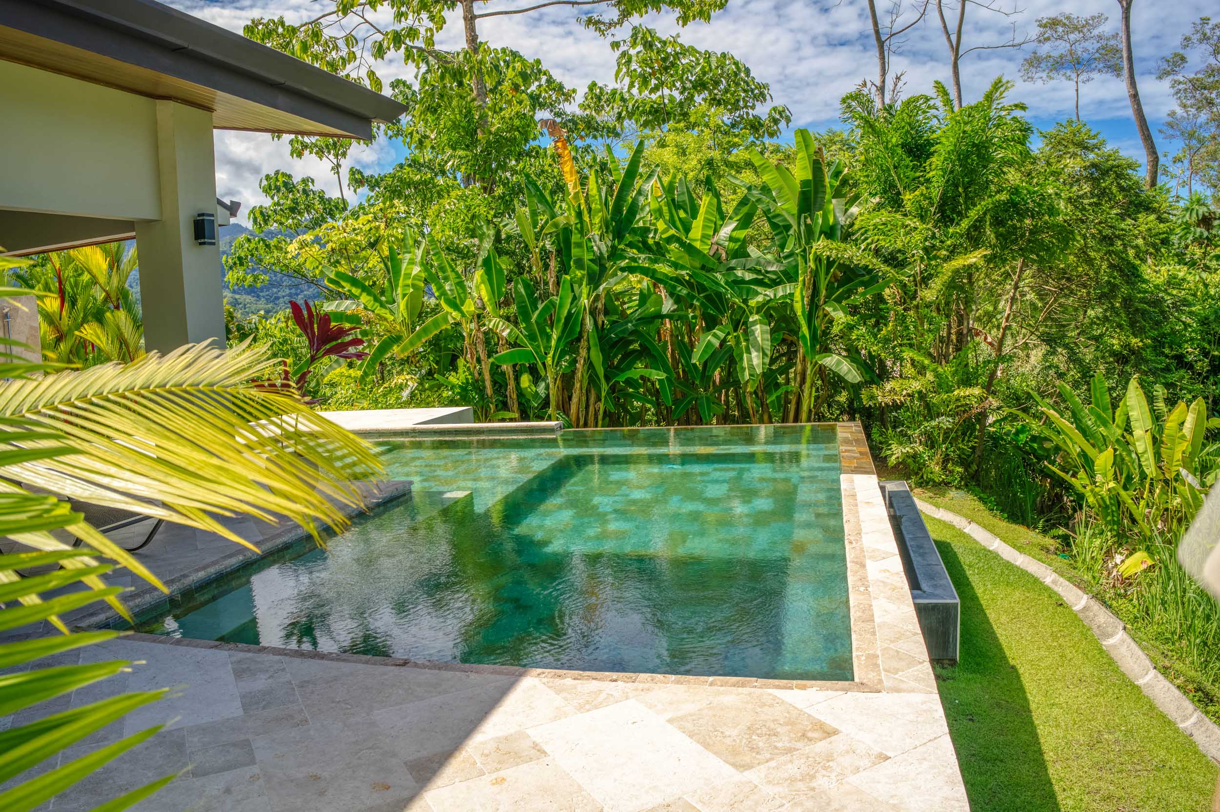 4 bed Single Family Homes For Sale in Uvita, Puntarenas - thumb 6