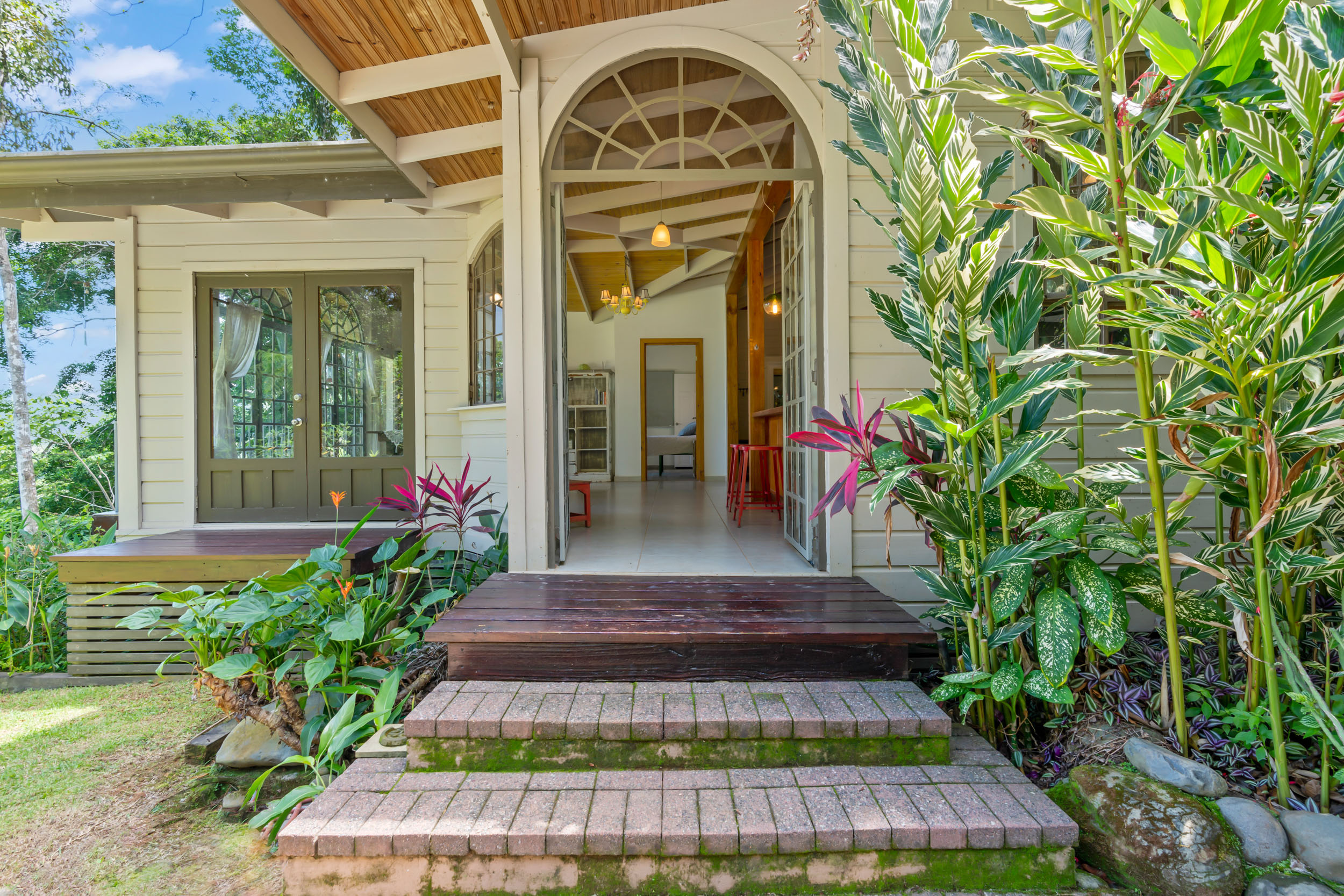 3 bed Single Family Homes For Sale in Dominical, Puntarenas - thumb 19