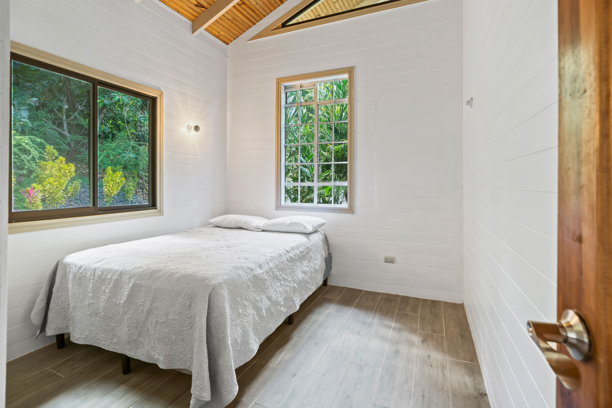 3 bed Single Family Homes For Sale in Dominical, Puntarenas - thumb 27