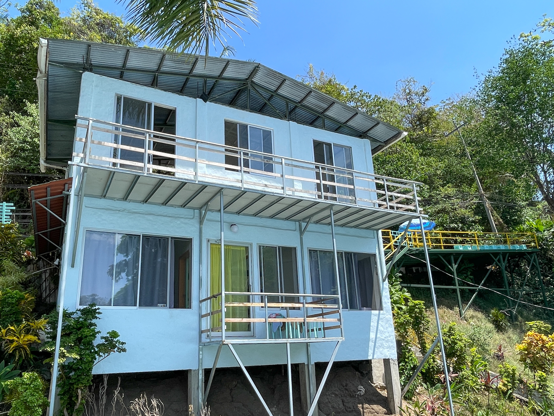 11 bed Hotel / Leisure For Sale in Manuel Antonio, Puntarenas - thumb 2