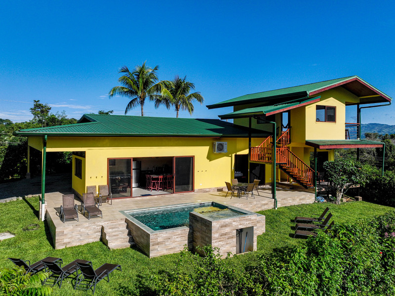 5 bed Single Family Homes For Sale in Dominical, Puntarenas - 1