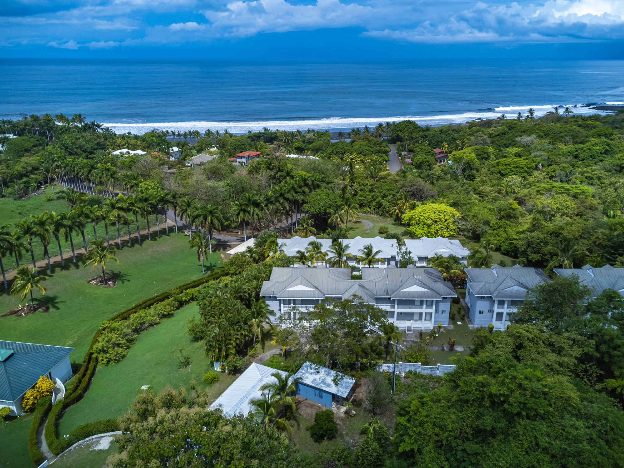 2 bed Condo For Sale in Playa Azul, Guanacaste - thumb 3