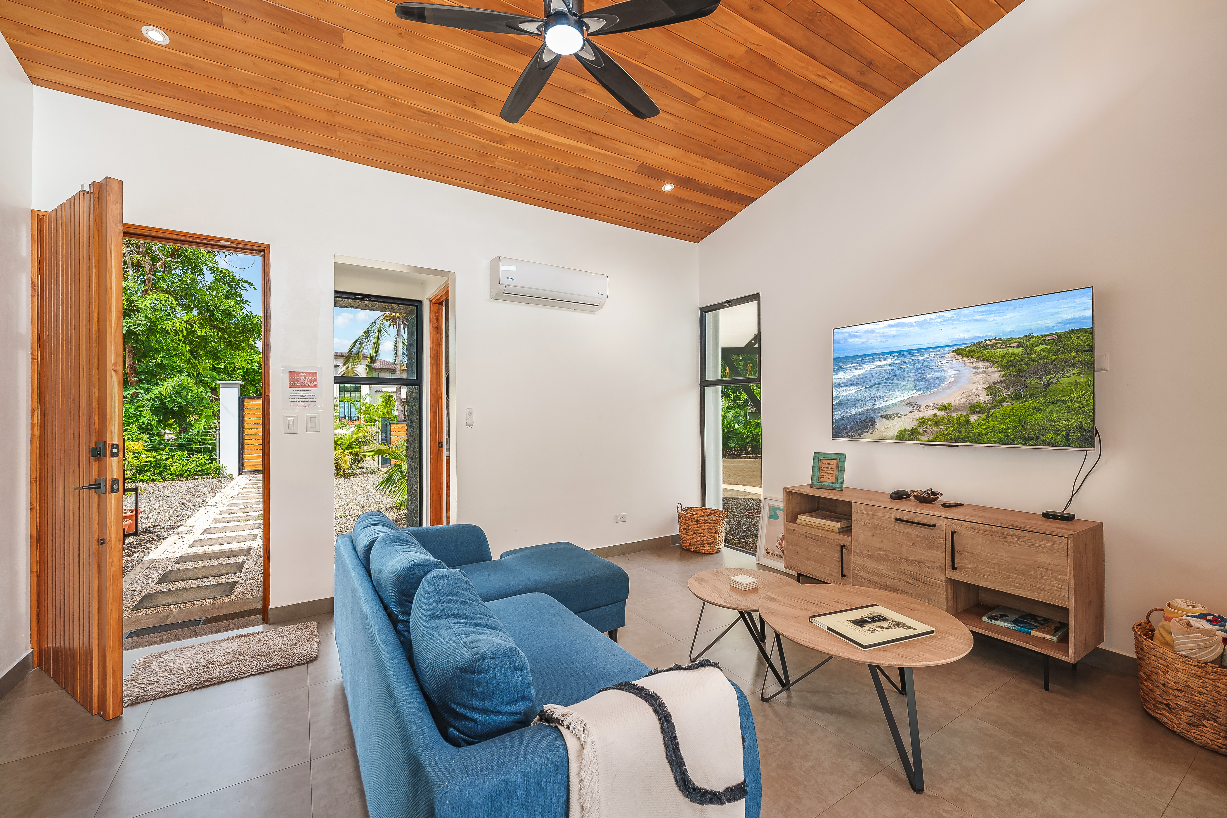 3 bed Single Family Homes For Sale in Playa Negra, Guanacaste - thumb 8