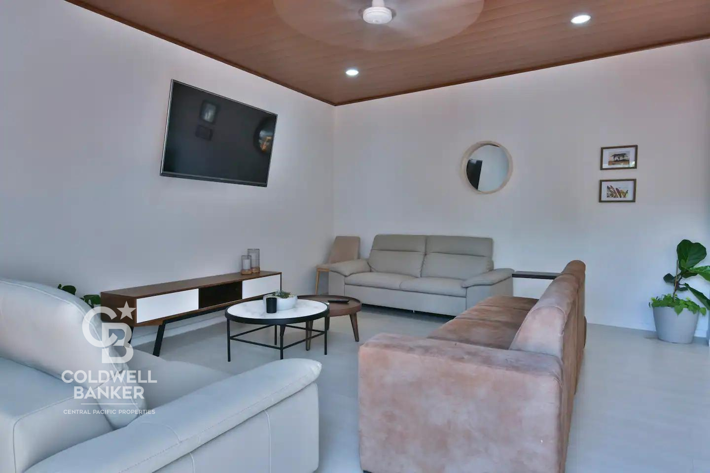 10 bed Hotel / Leisure For Sale in Jaco, Puntarenas - thumb 9