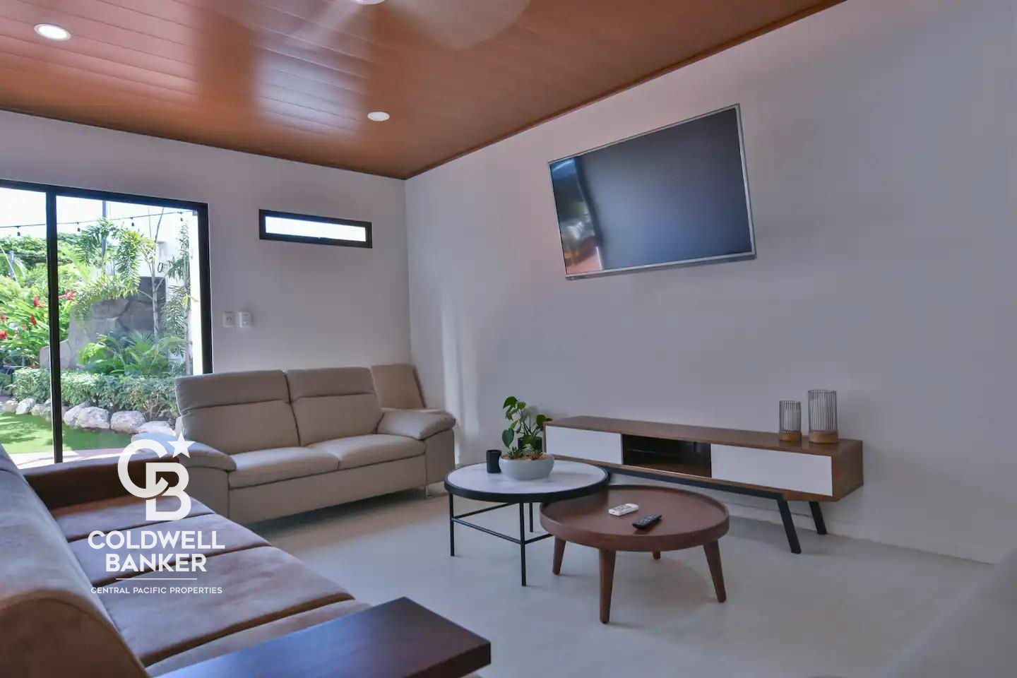 10 bed Hotel / Leisure For Sale in Jaco, Puntarenas - thumb 10