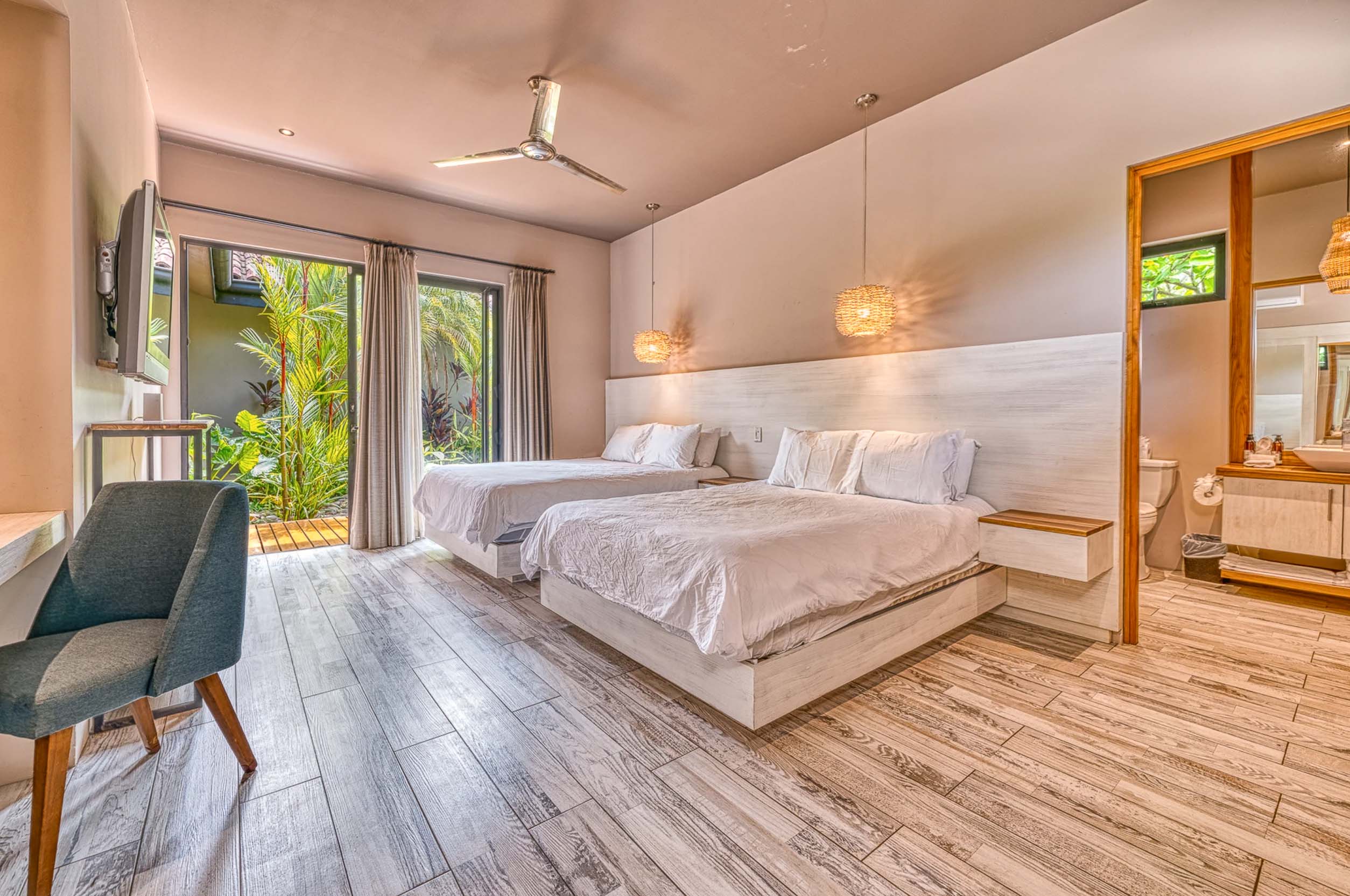 5 bed Single Family Homes For Sale in Avellanas, Guanacaste - thumb 6