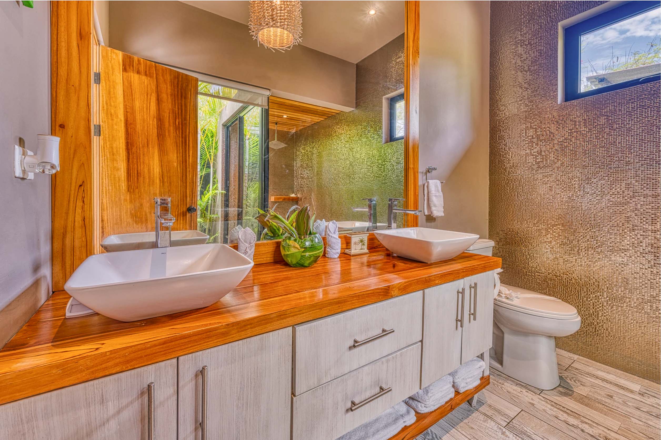 5 bed Single Family Homes For Sale in Avellanas, Guanacaste - thumb 10