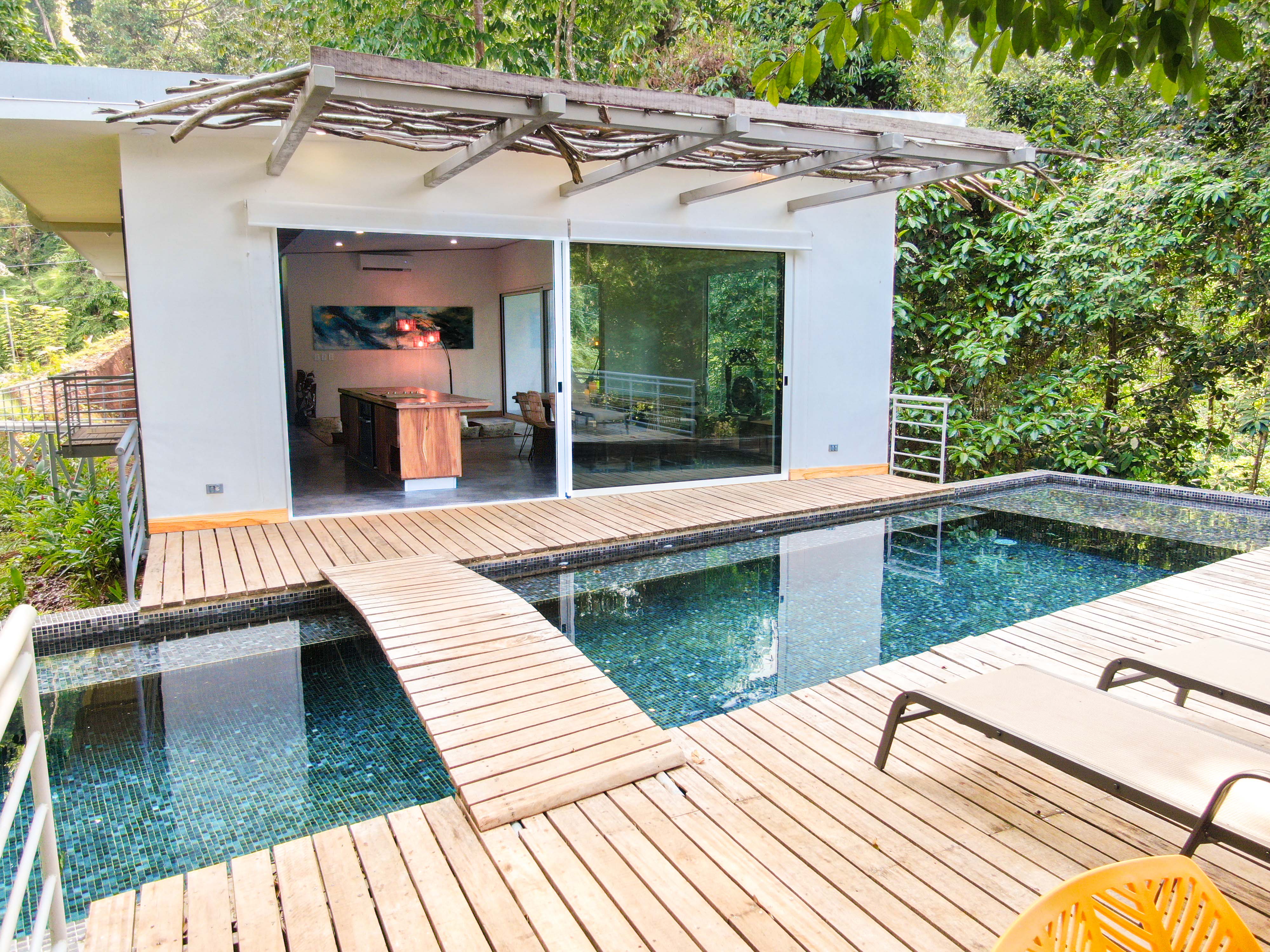 4 bed Single Family Homes For Sale in Savegre, Puntarenas - thumb 4