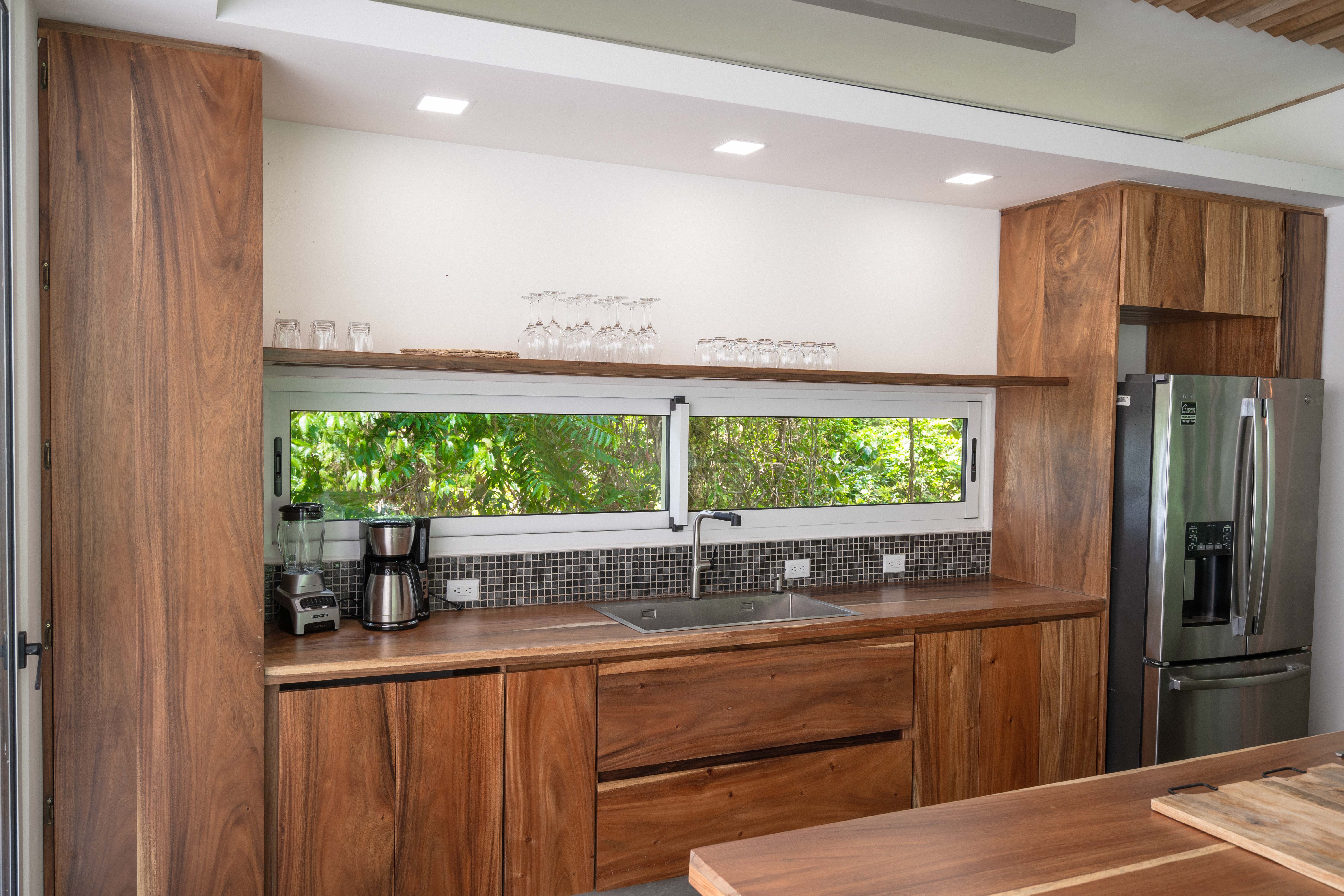 4 bed Single Family Homes For Sale in Savegre, Puntarenas - thumb 11