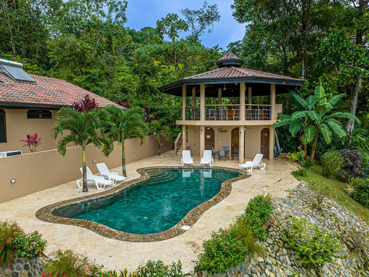 10 bed Hotel / Leisure For Sale in Uvita, Puntarenas - thumb 6