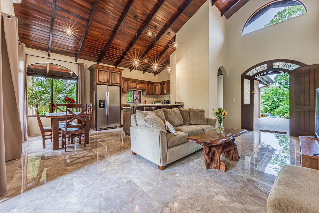 10 bed Hotel / Leisure For Sale in Uvita, Puntarenas - thumb 18