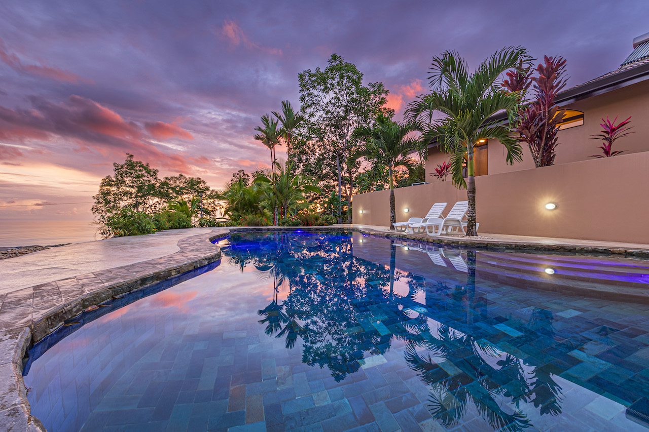 10 bed Hotel / Leisure For Sale in Uvita, Puntarenas - thumb 2