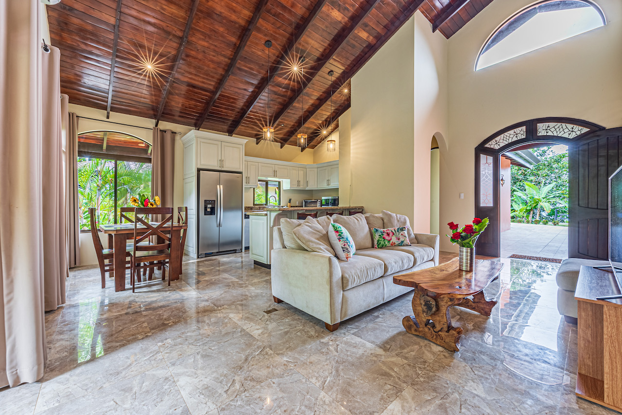 10 bed Hotel / Leisure For Sale in Uvita, Puntarenas - thumb 17